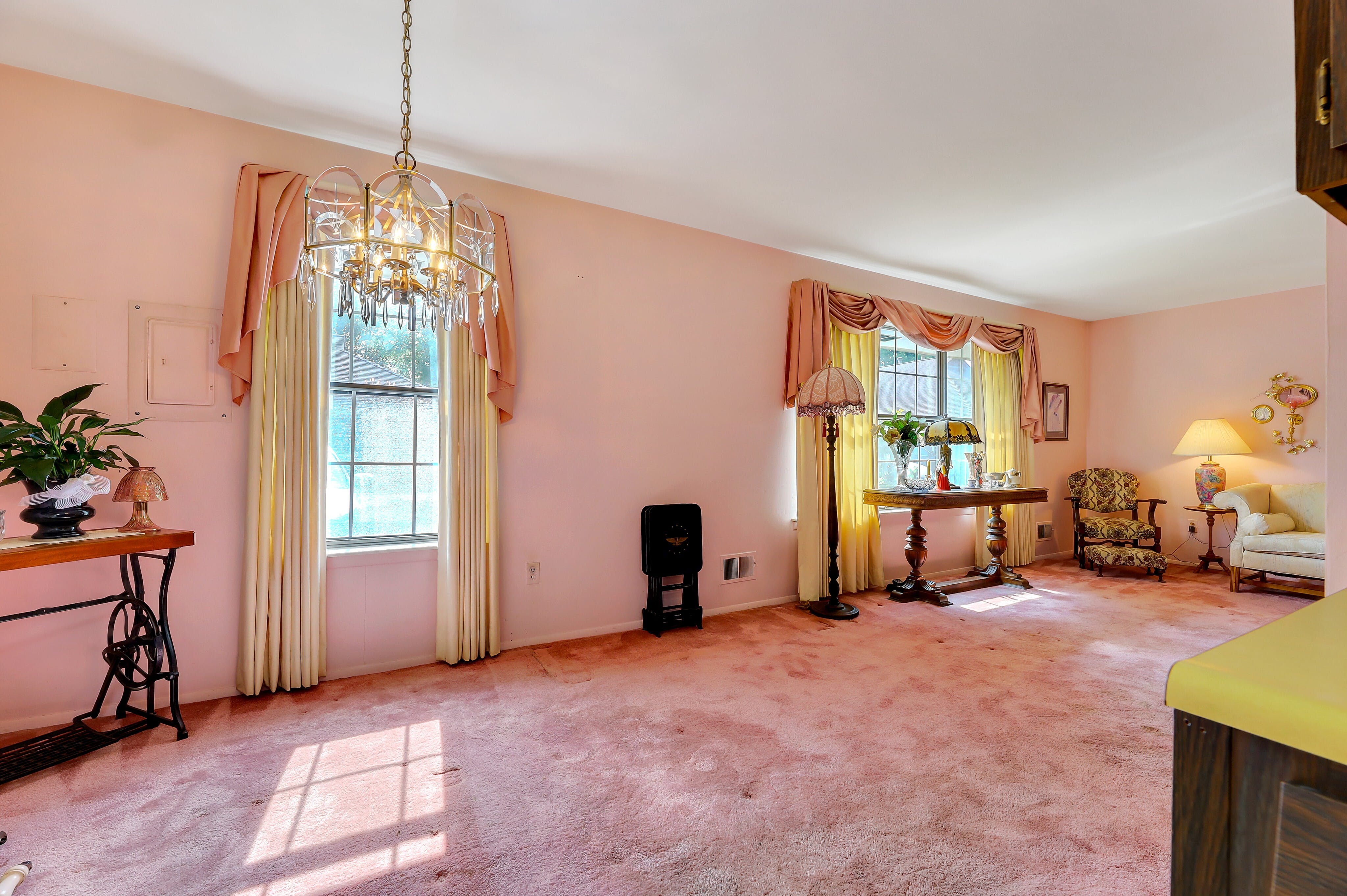 27-4 Tamaron Drive 