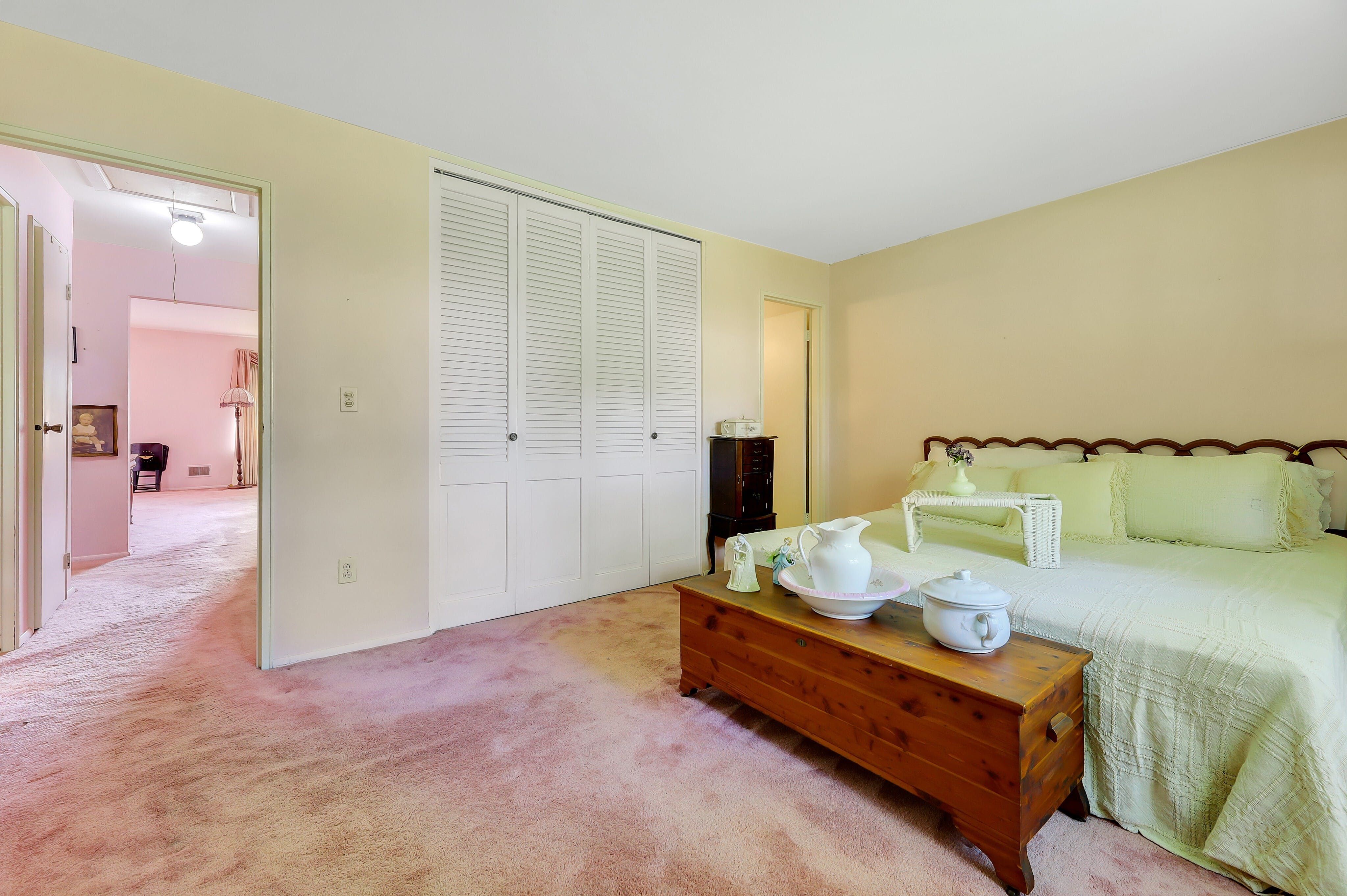 27-4 Tamaron Drive 
