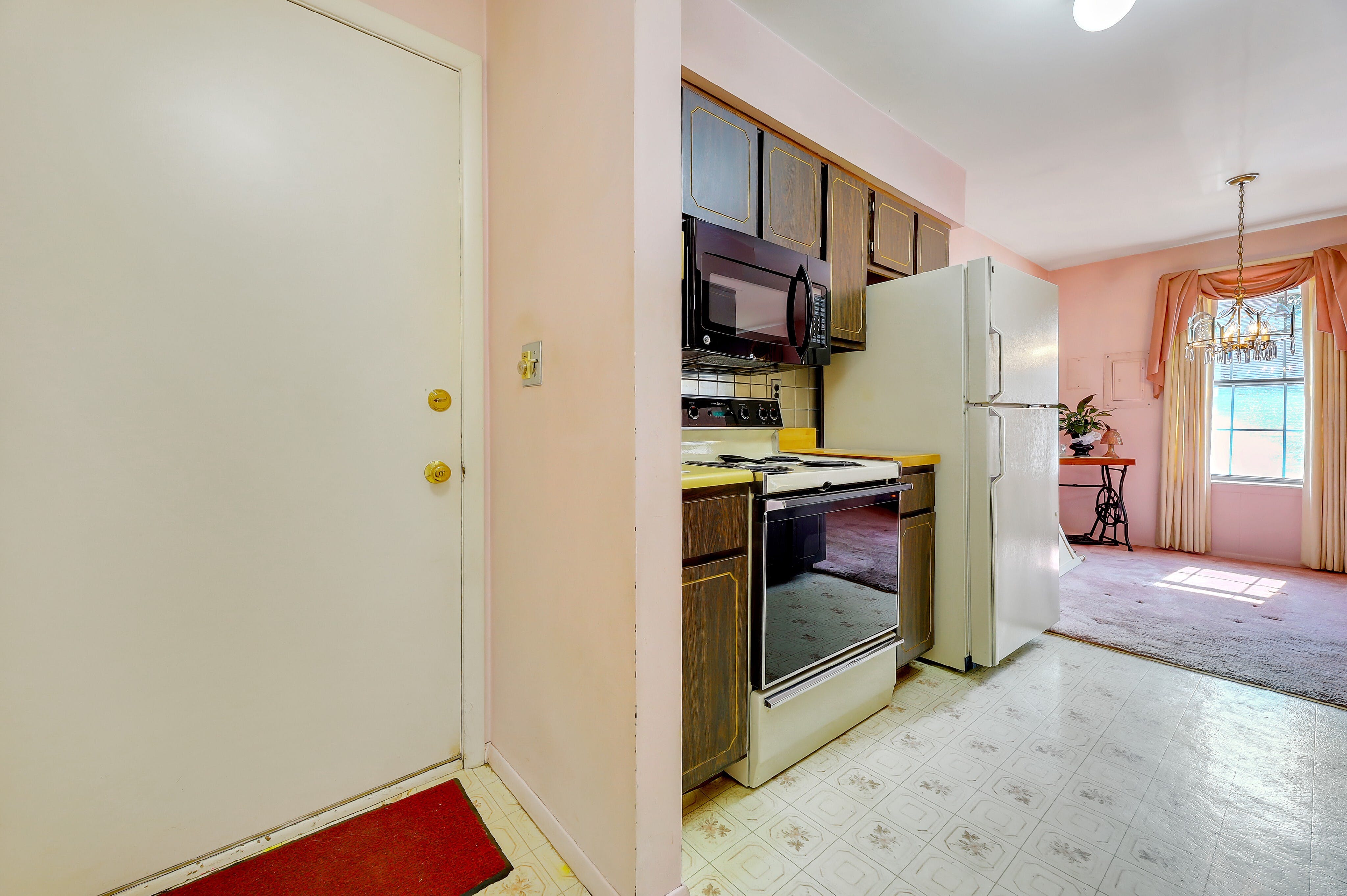27-4 Tamaron Drive 