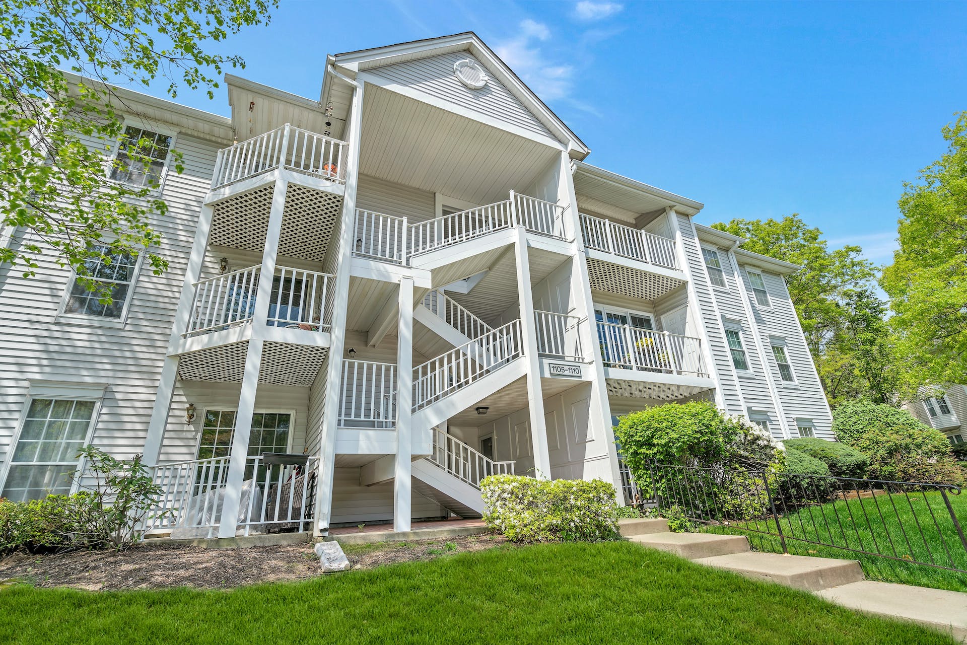 1109 Sage Court 