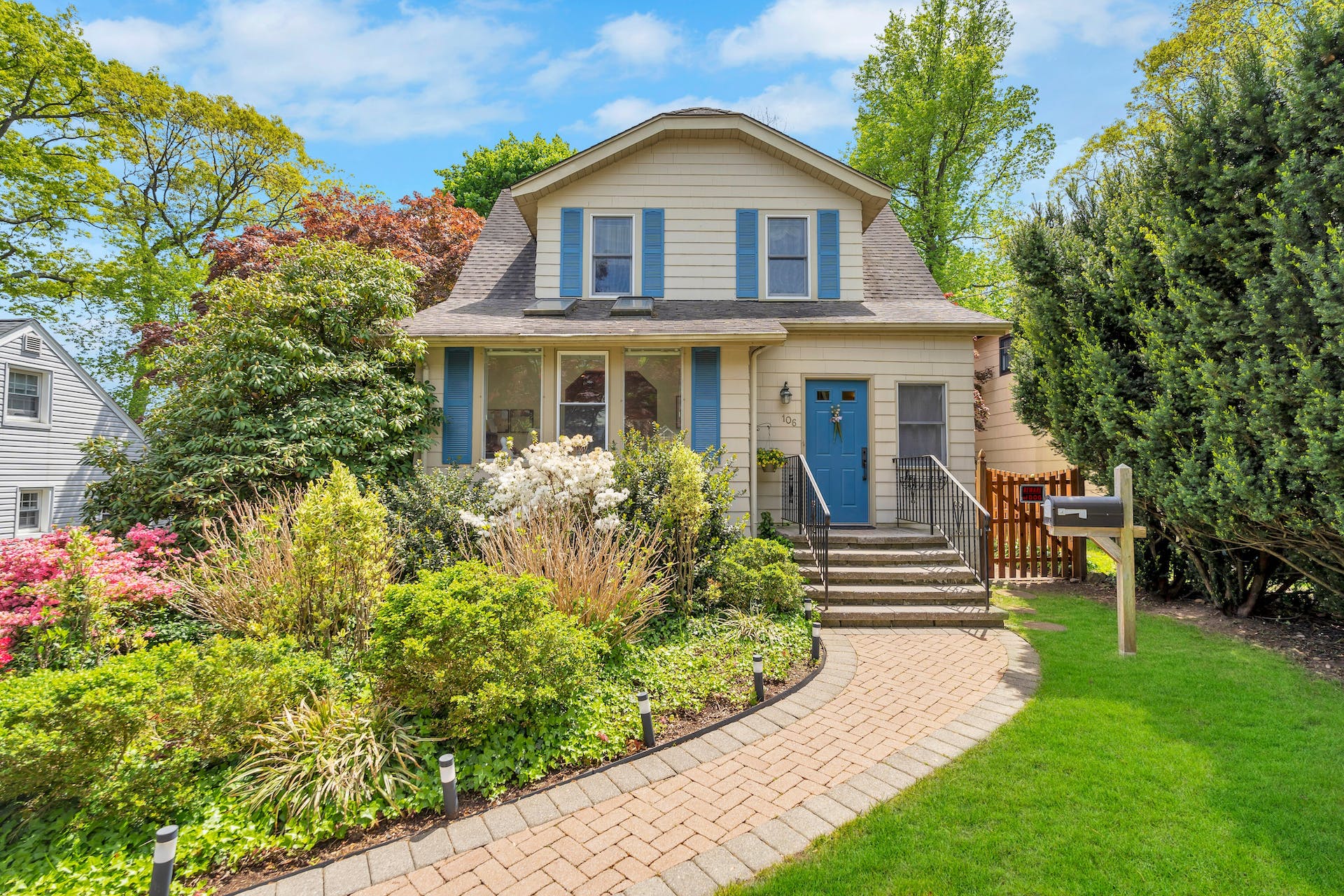 106 Gordon Avenue 