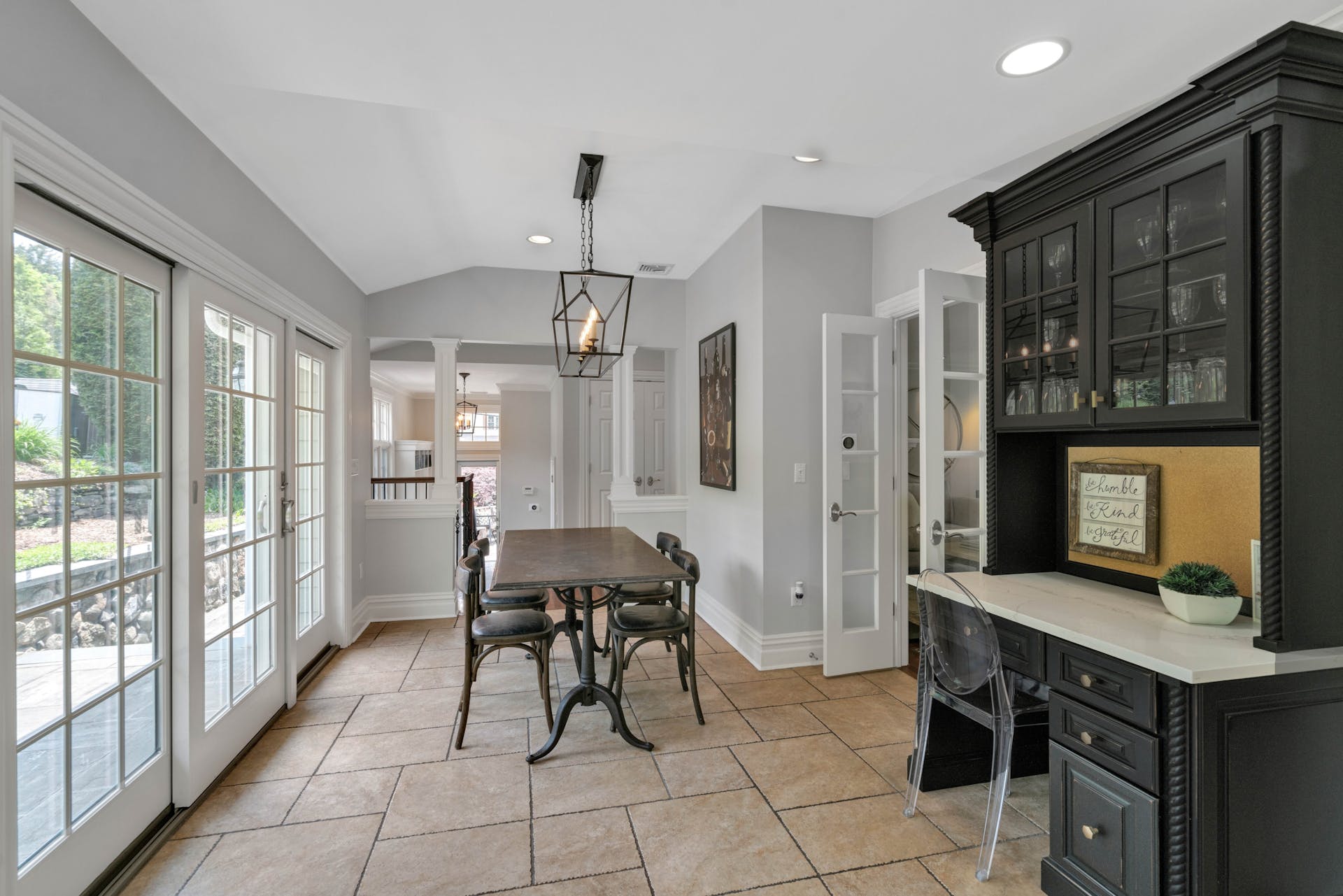 511 East Saddle River Road 