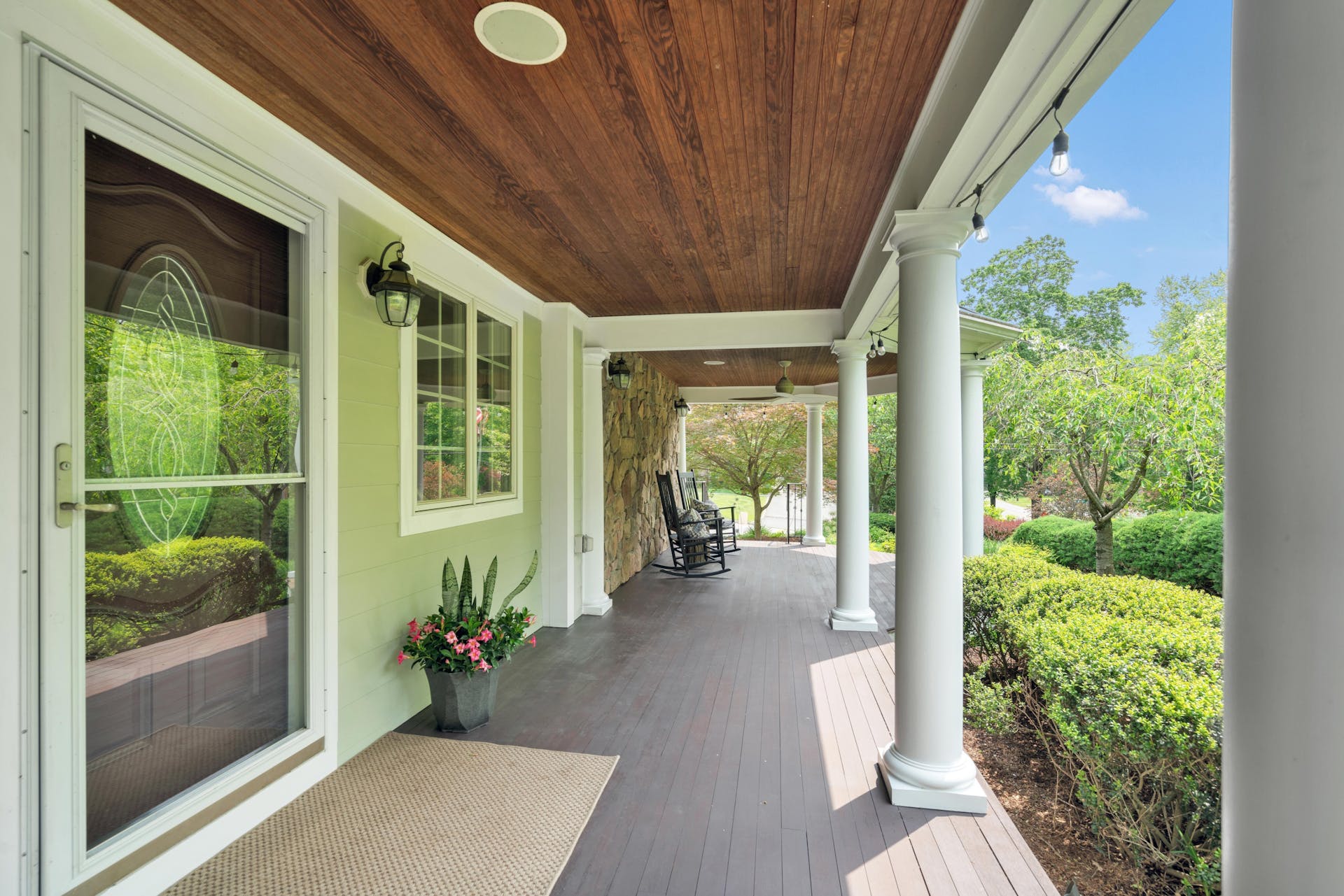 511 East Saddle River Road 