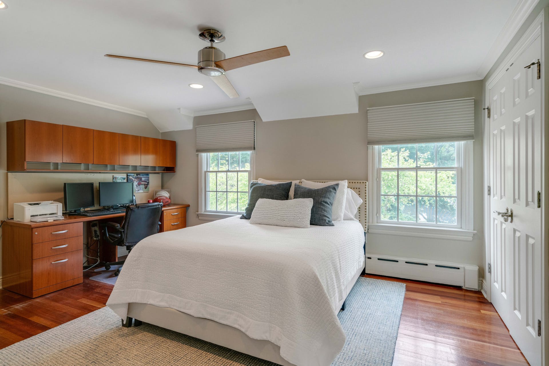 511 East Saddle River Road 
