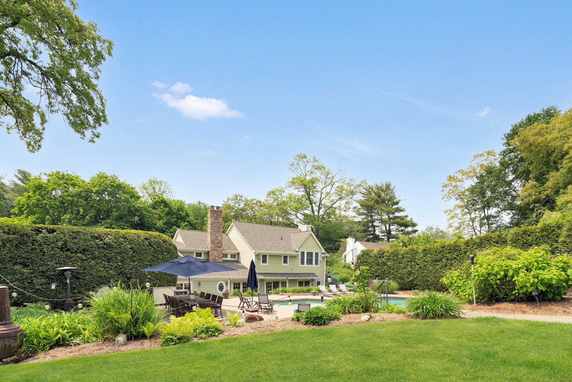 511 East Saddle River Road 