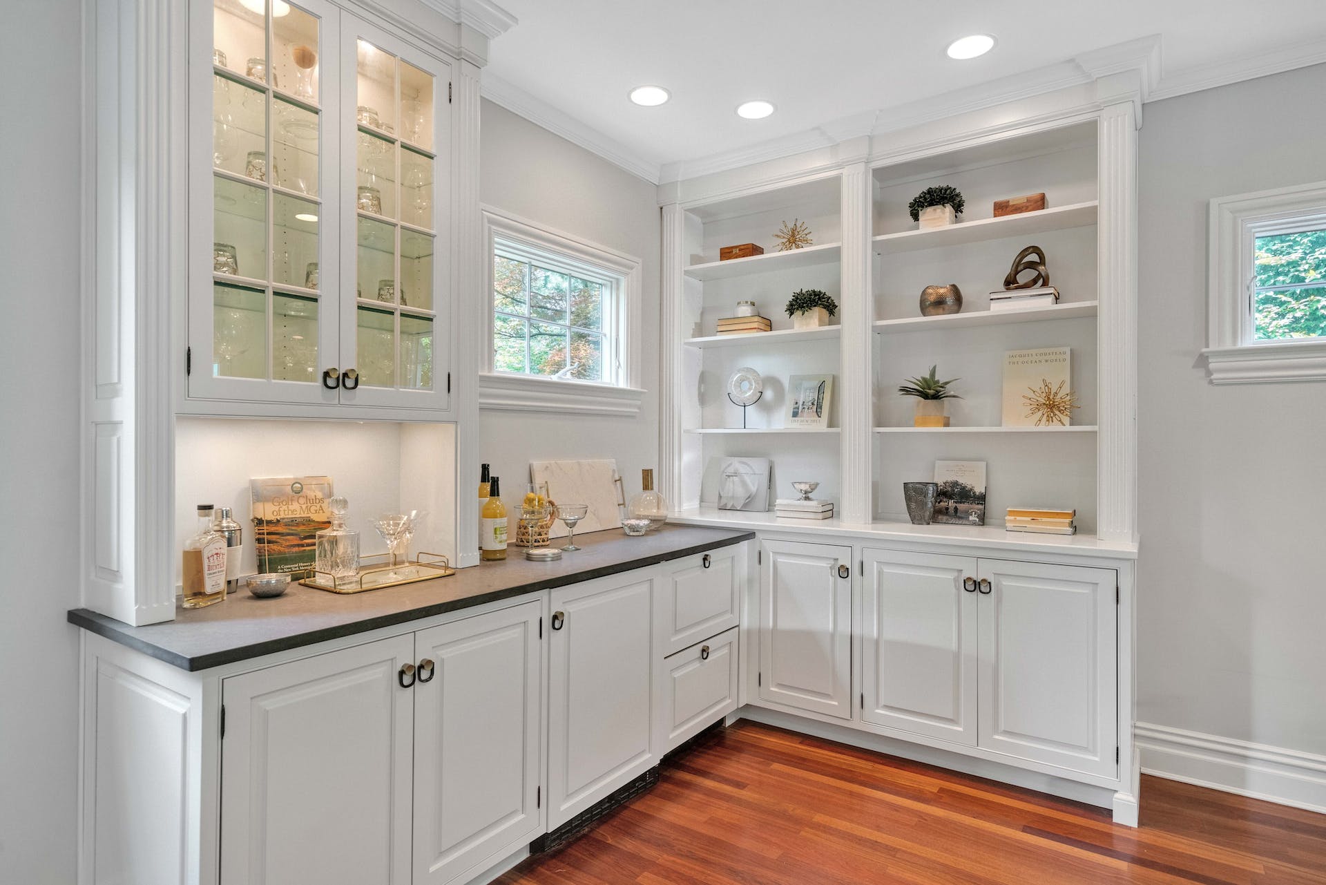 511 East Saddle River Road 