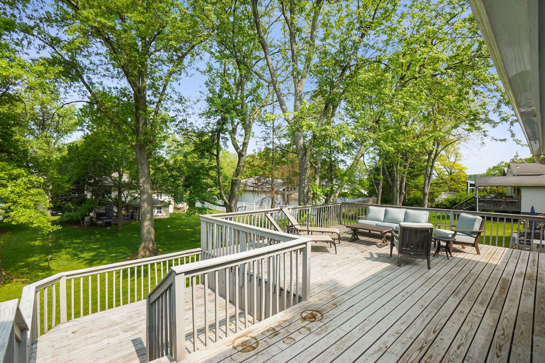 33 Oak Crest Road 