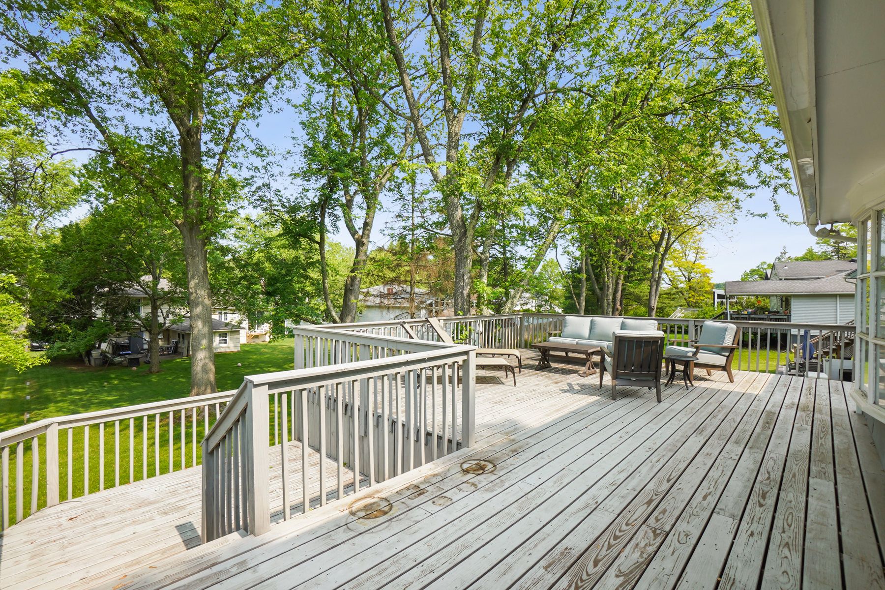 33 Oak Crest Road 