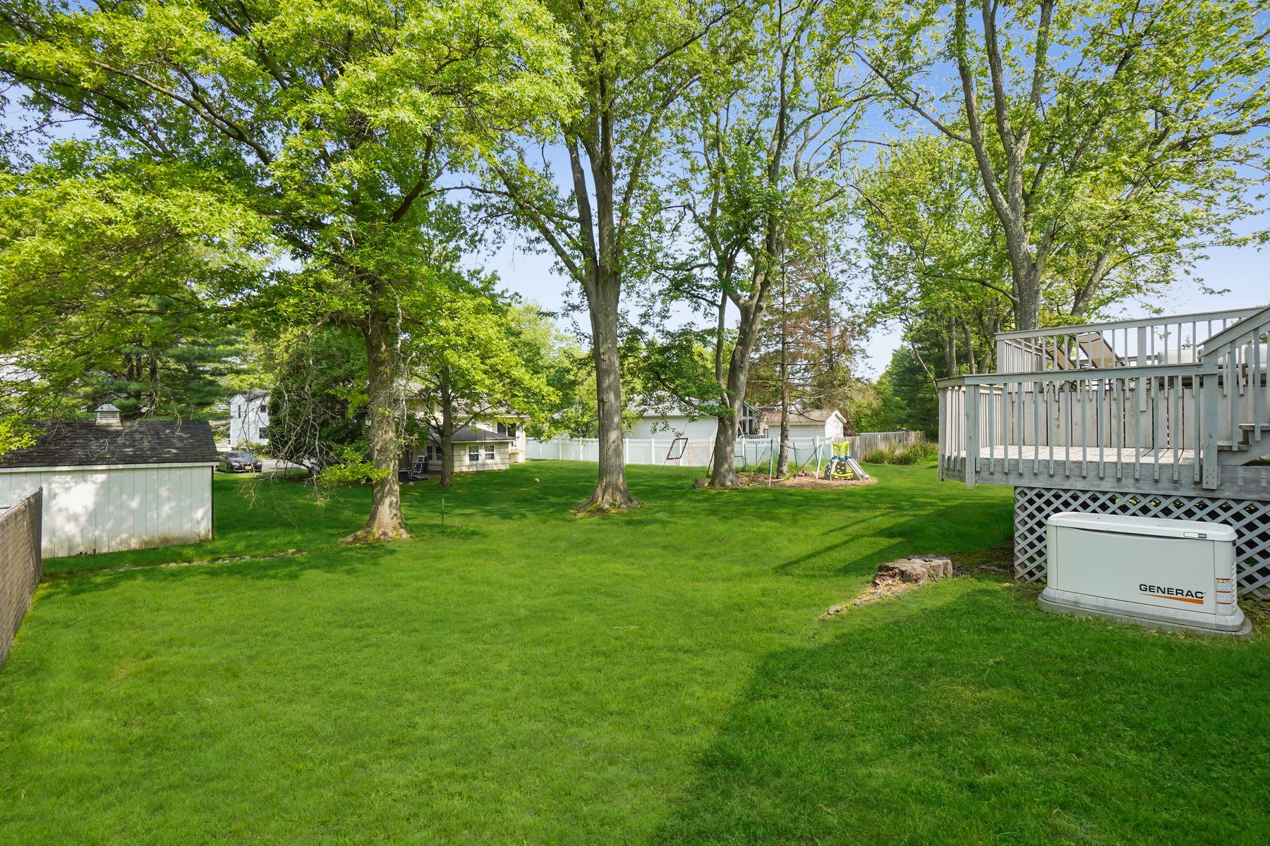 33 Oak Crest Road 