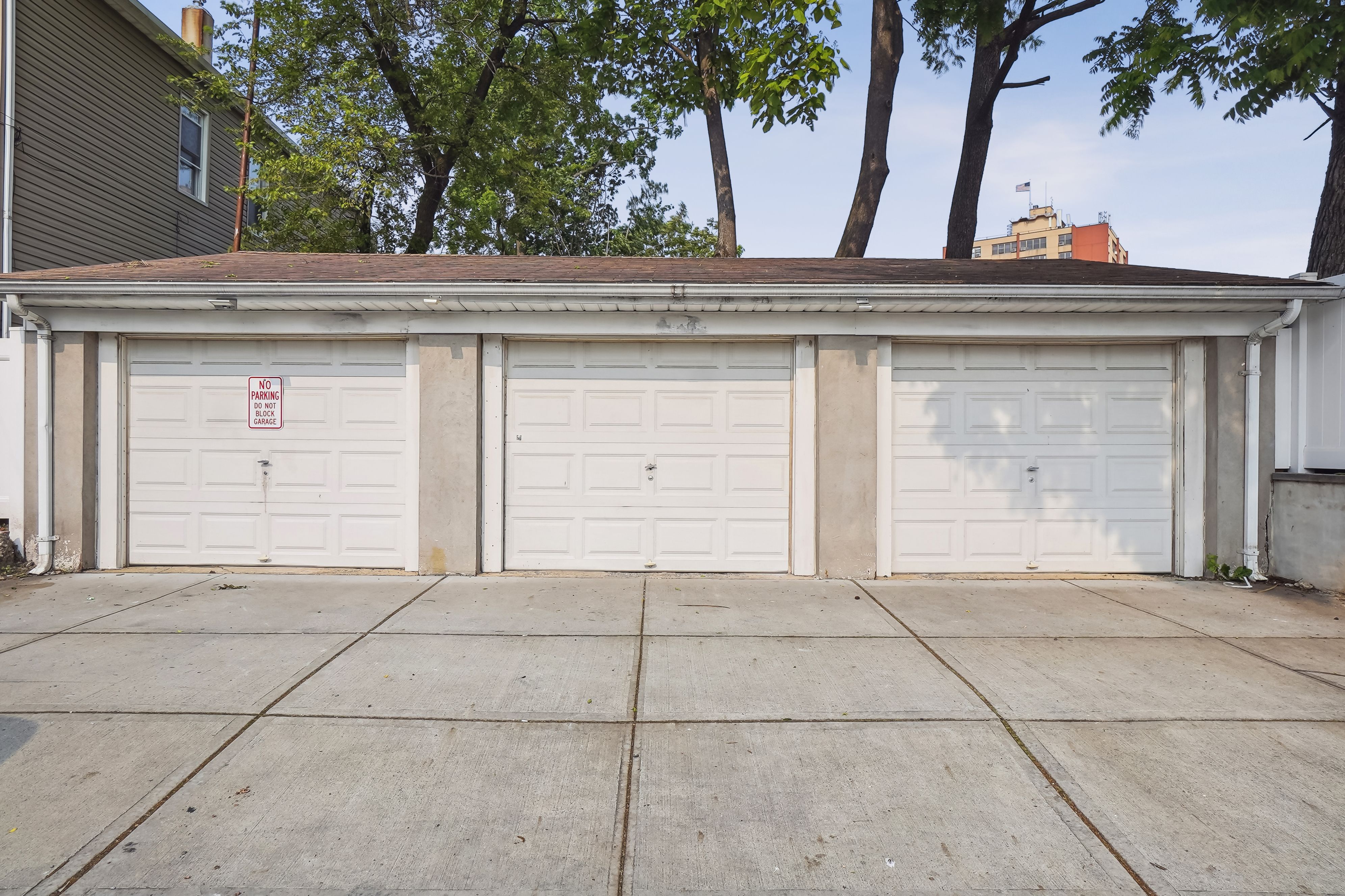125 Willard Street 
