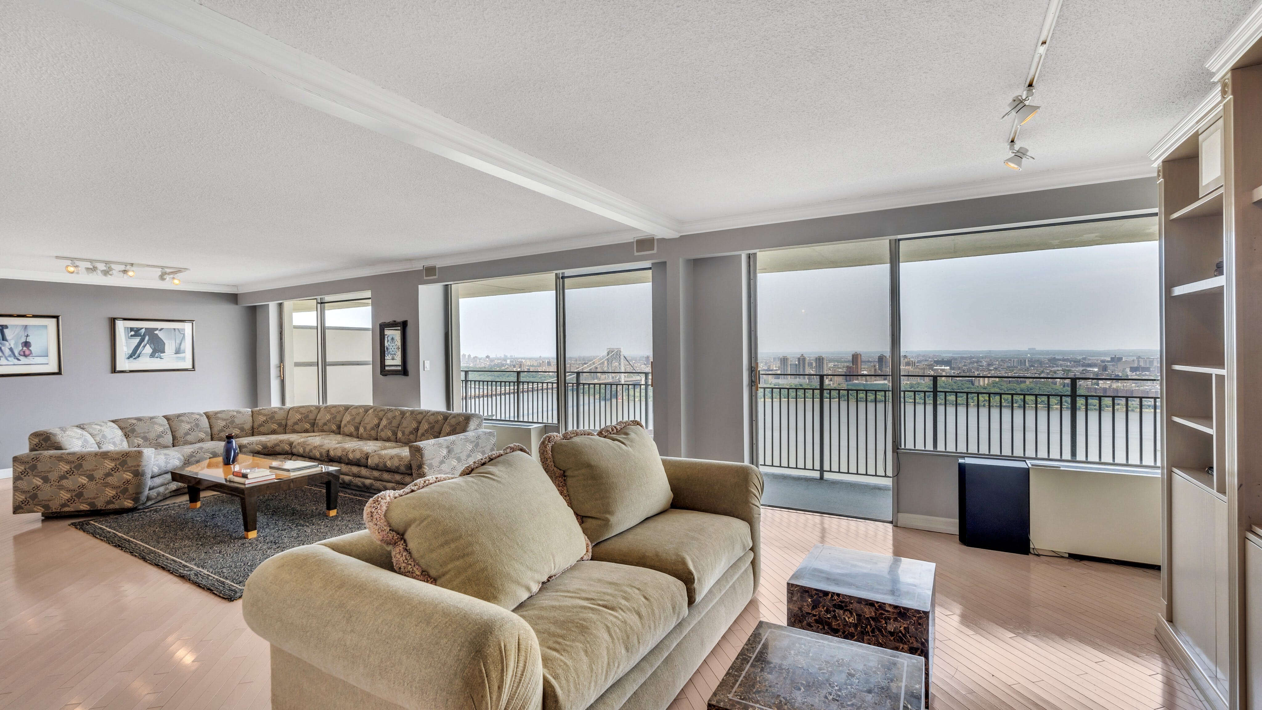1530 Palisade Avenue Unit# 29J