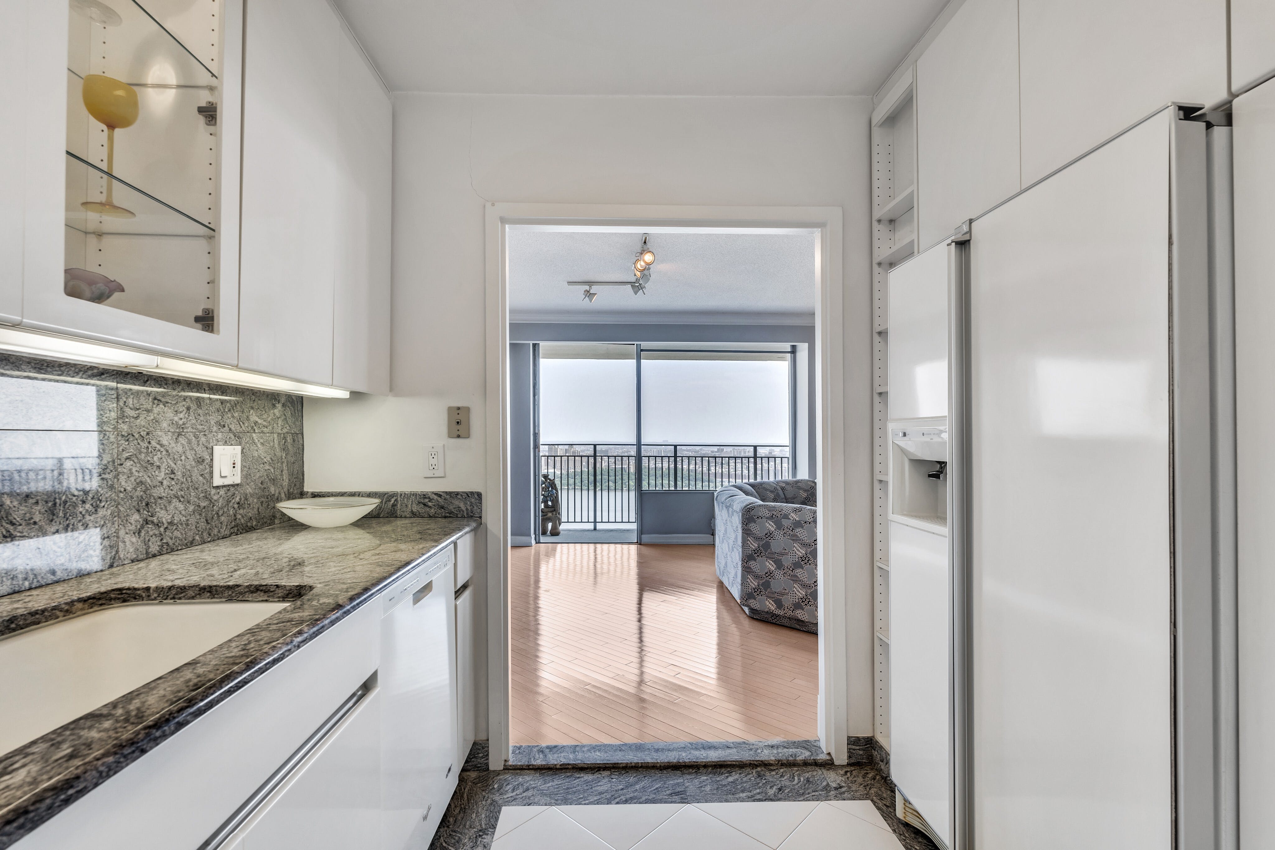1530 Palisade Avenue Unit# 29J