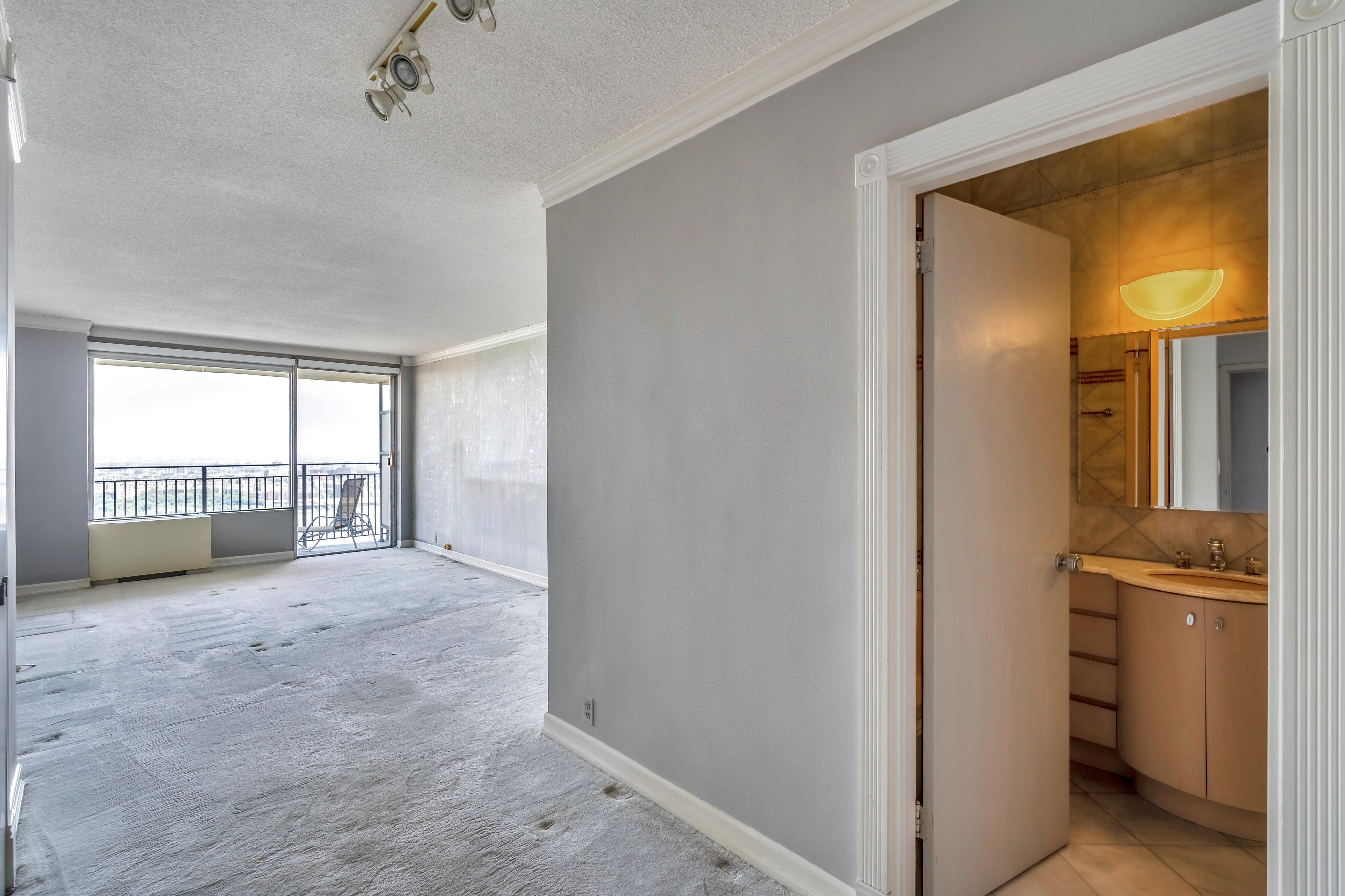 1530 Palisade Avenue Unit# 29J