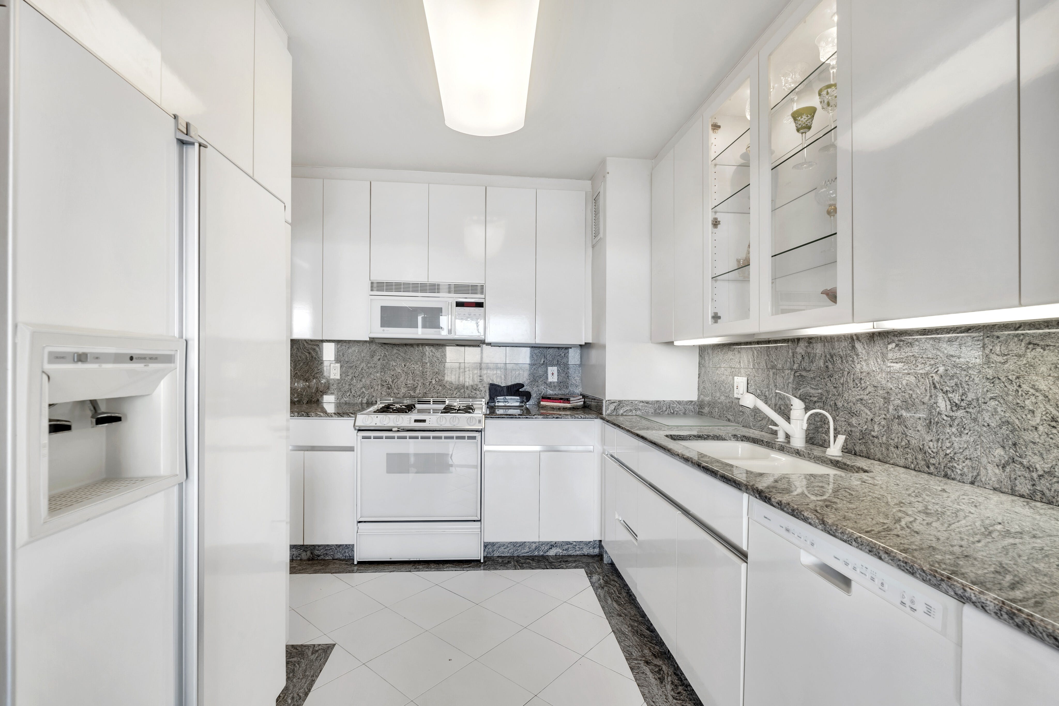1530 Palisade Avenue Unit# 29J
