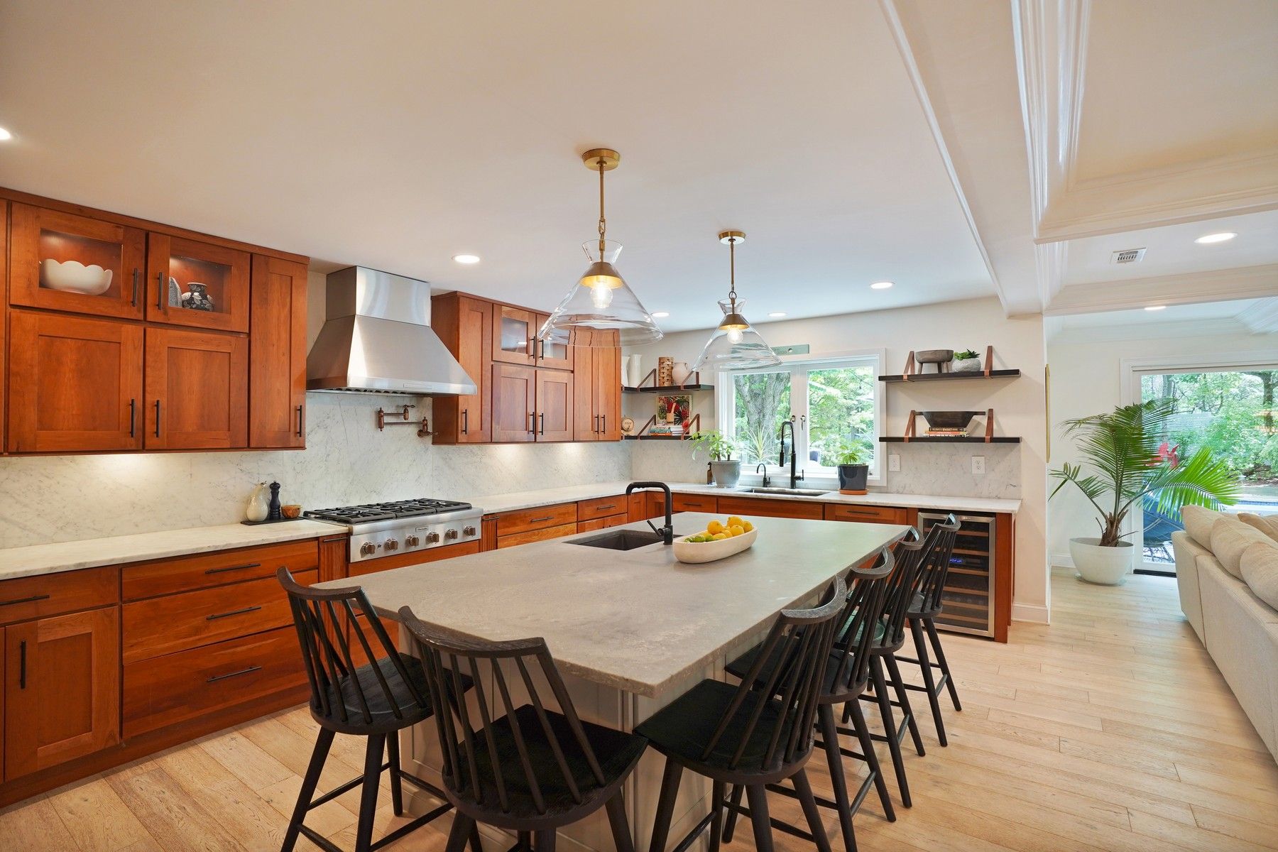 76 Tree Top Drive 