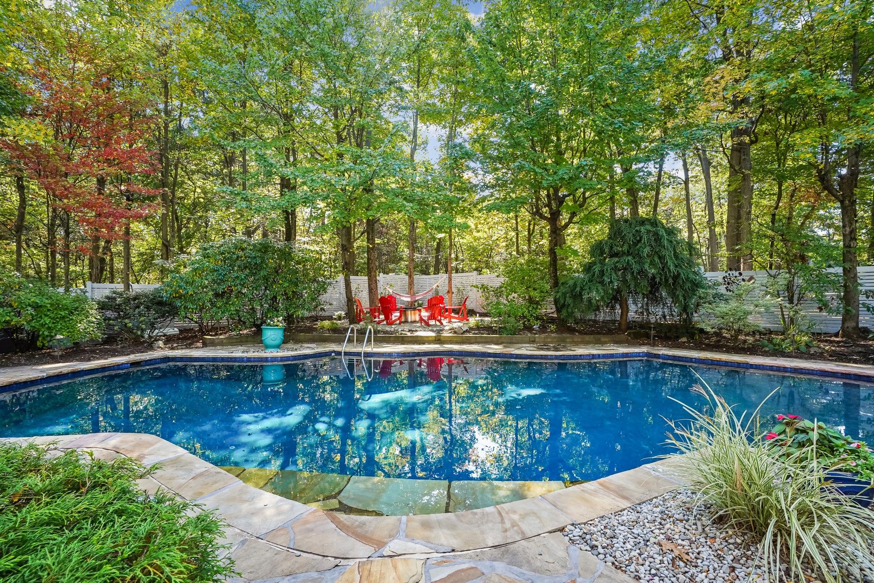 76 Tree Top Drive 