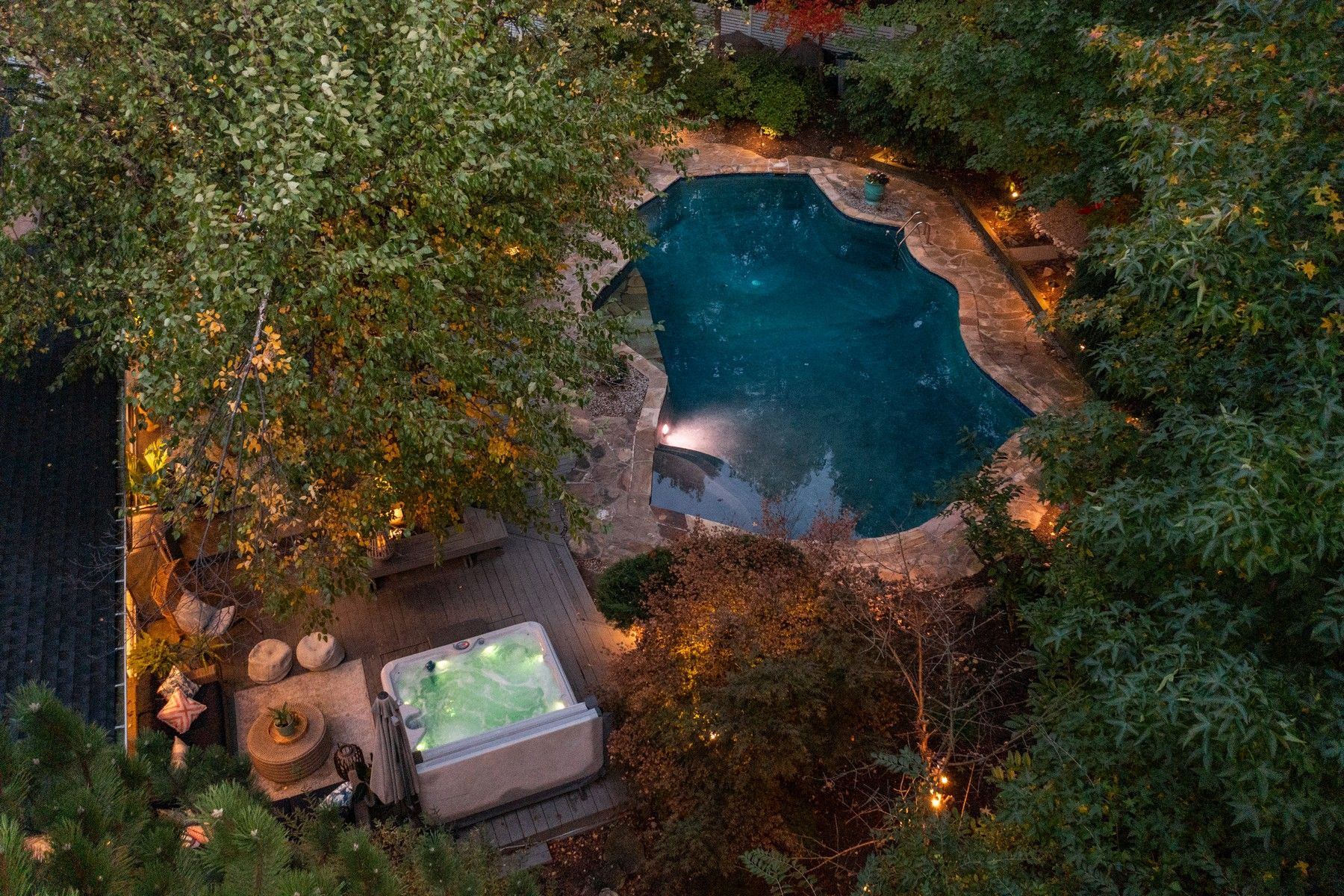 76 Tree Top Drive 
