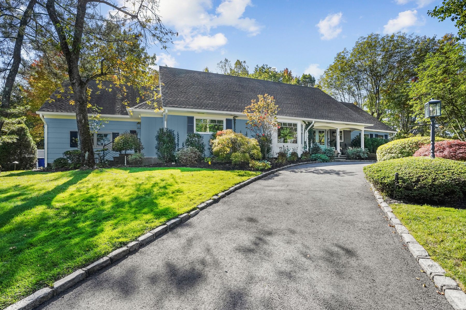 76 Tree Top Drive 