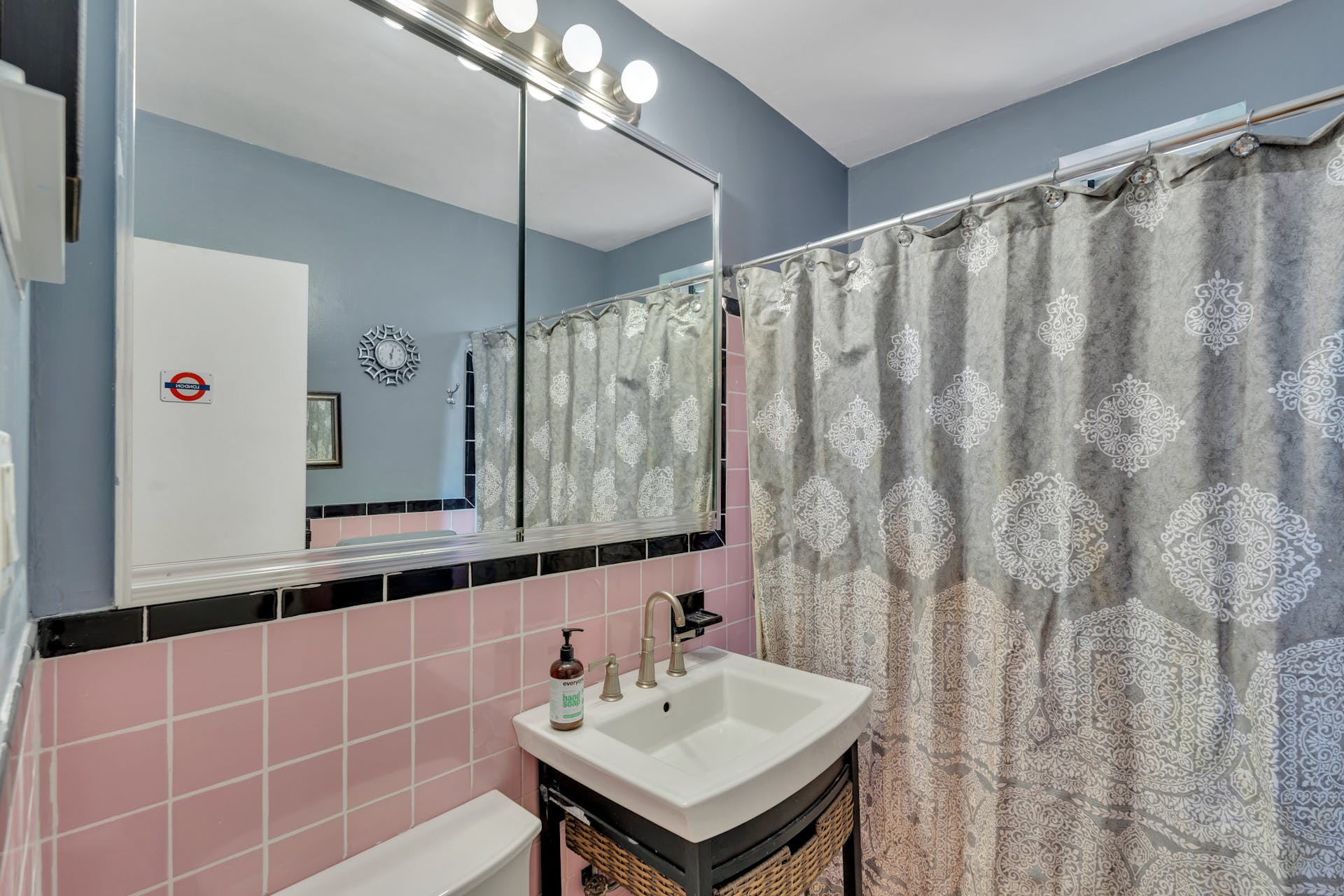 8350 Boulevard East Unit# 4B