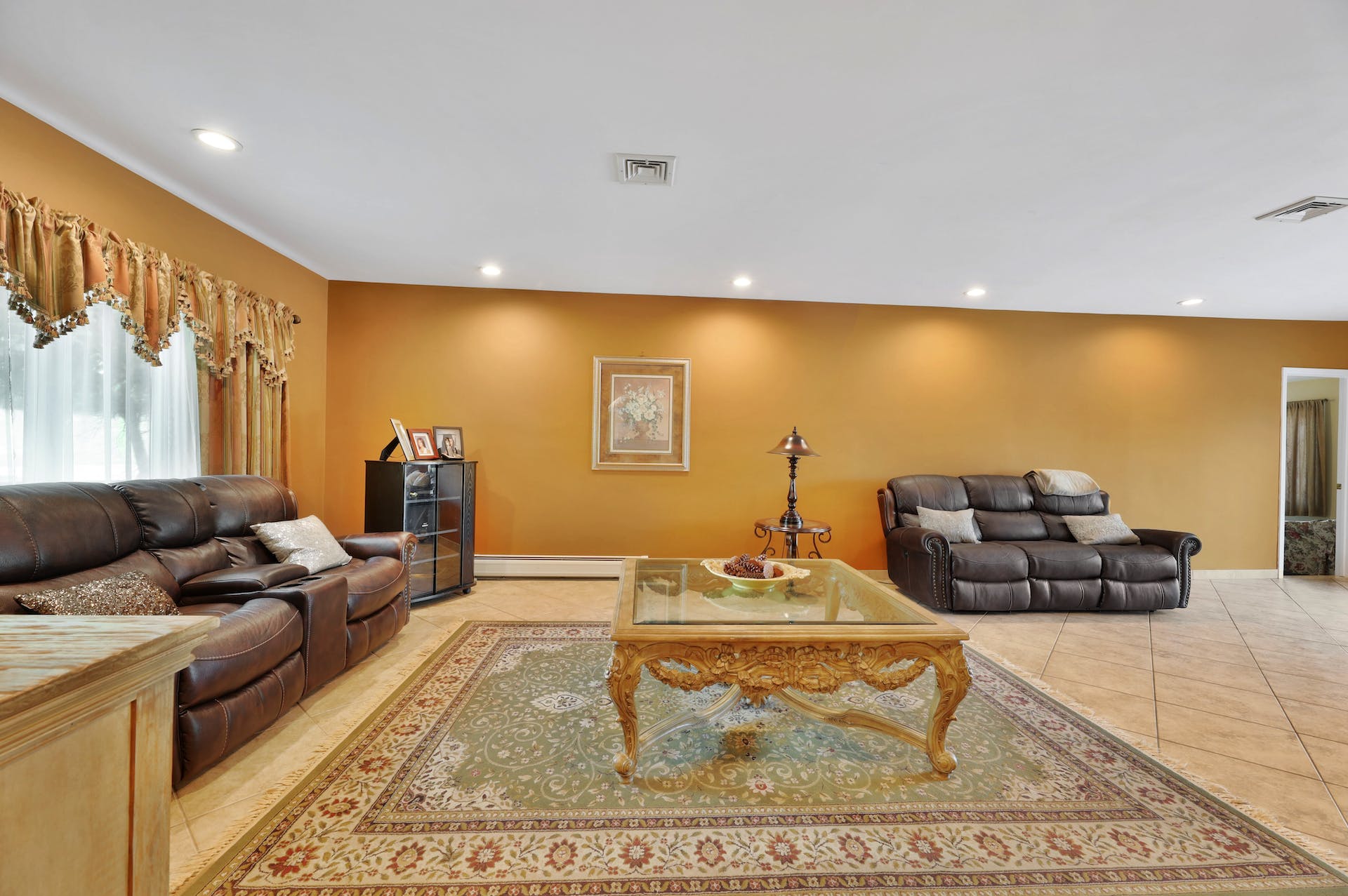 204 Mountain Ave. 