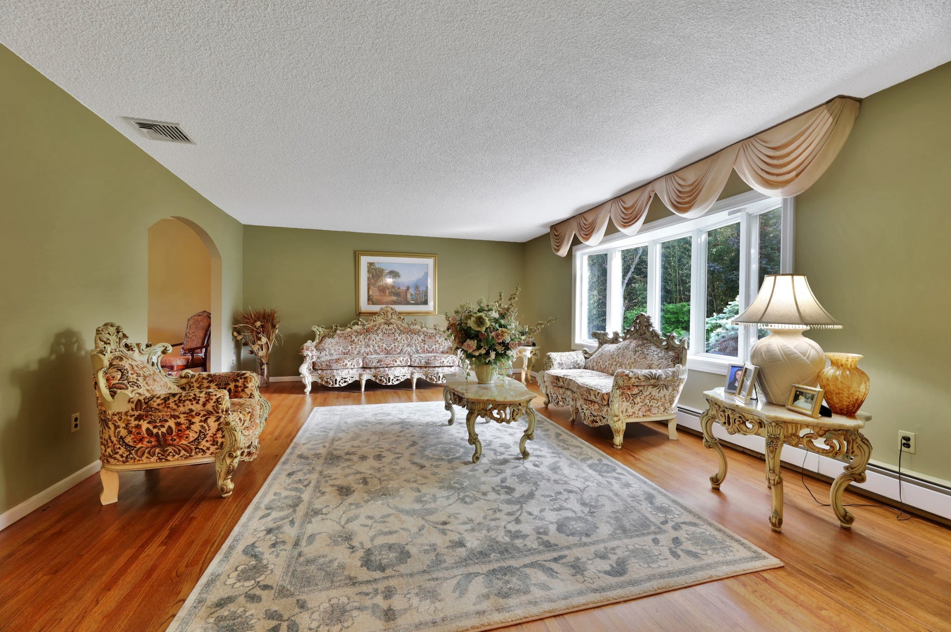 204 Mountain Ave. 