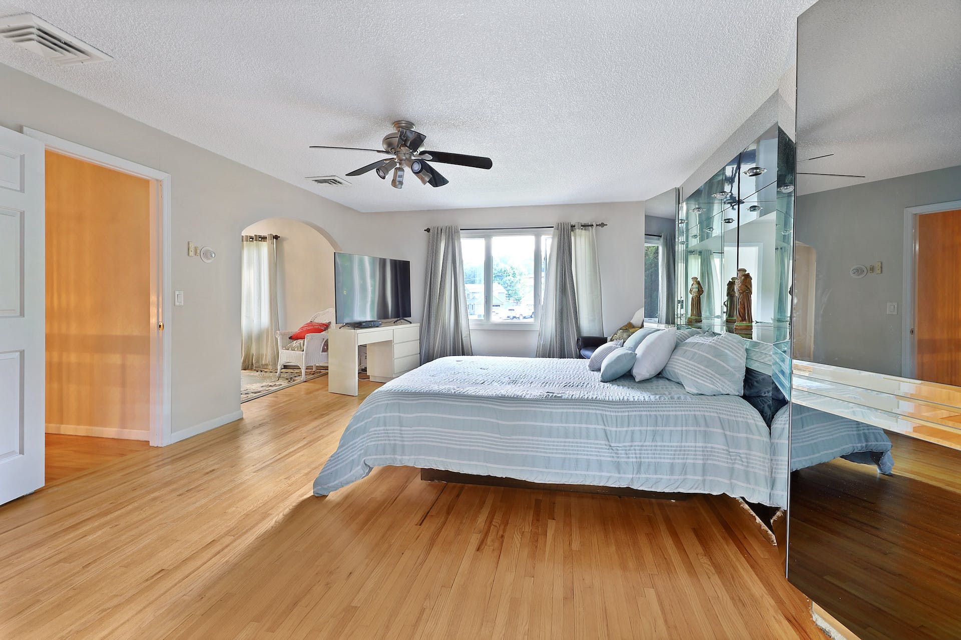 204 Mountain Ave. 