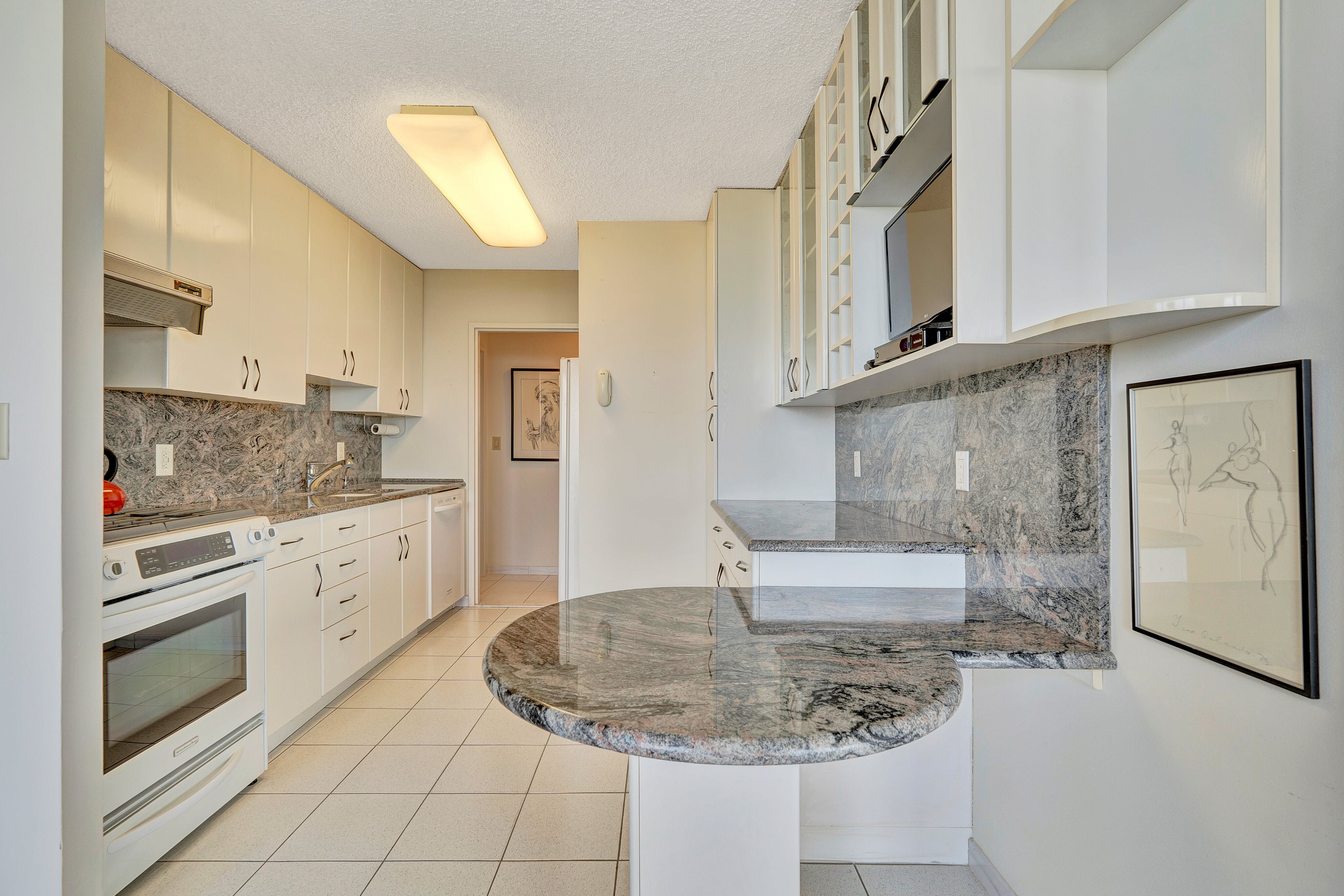 1600 Parker Avenue Unit# 27A