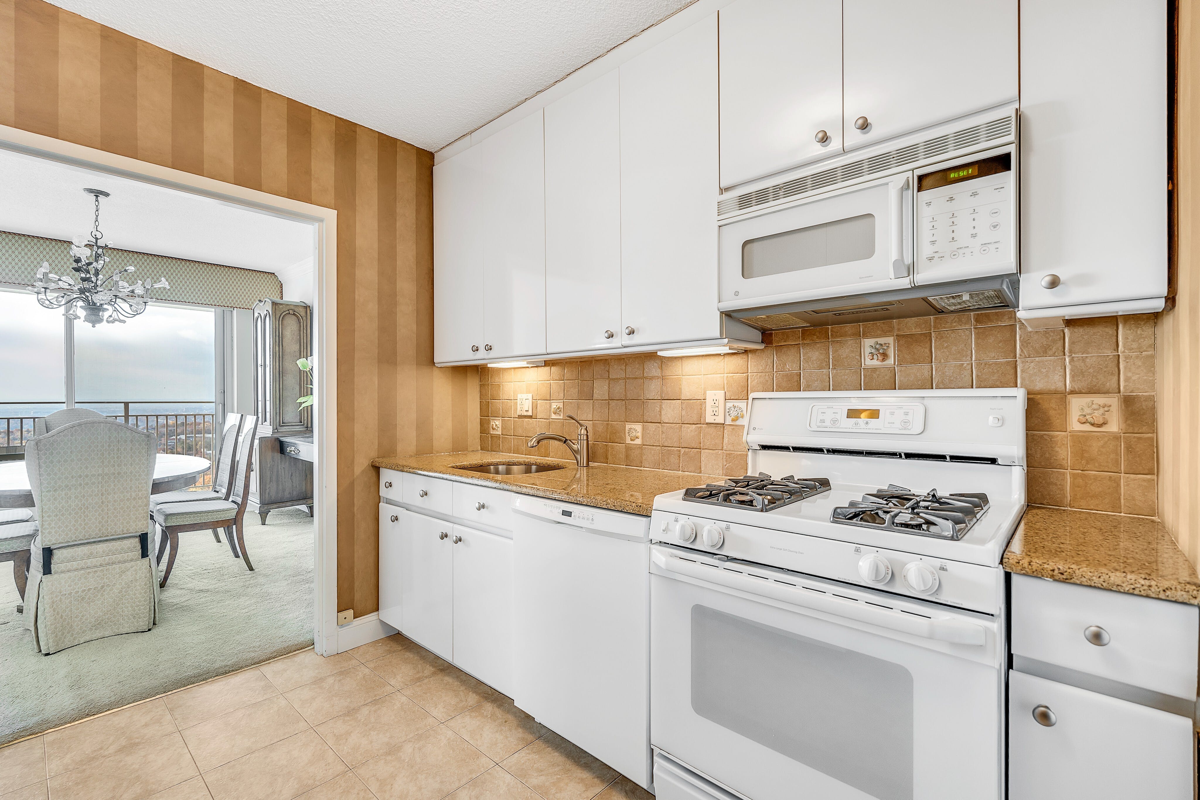 1530 Palisade Avenue Unit# 26C