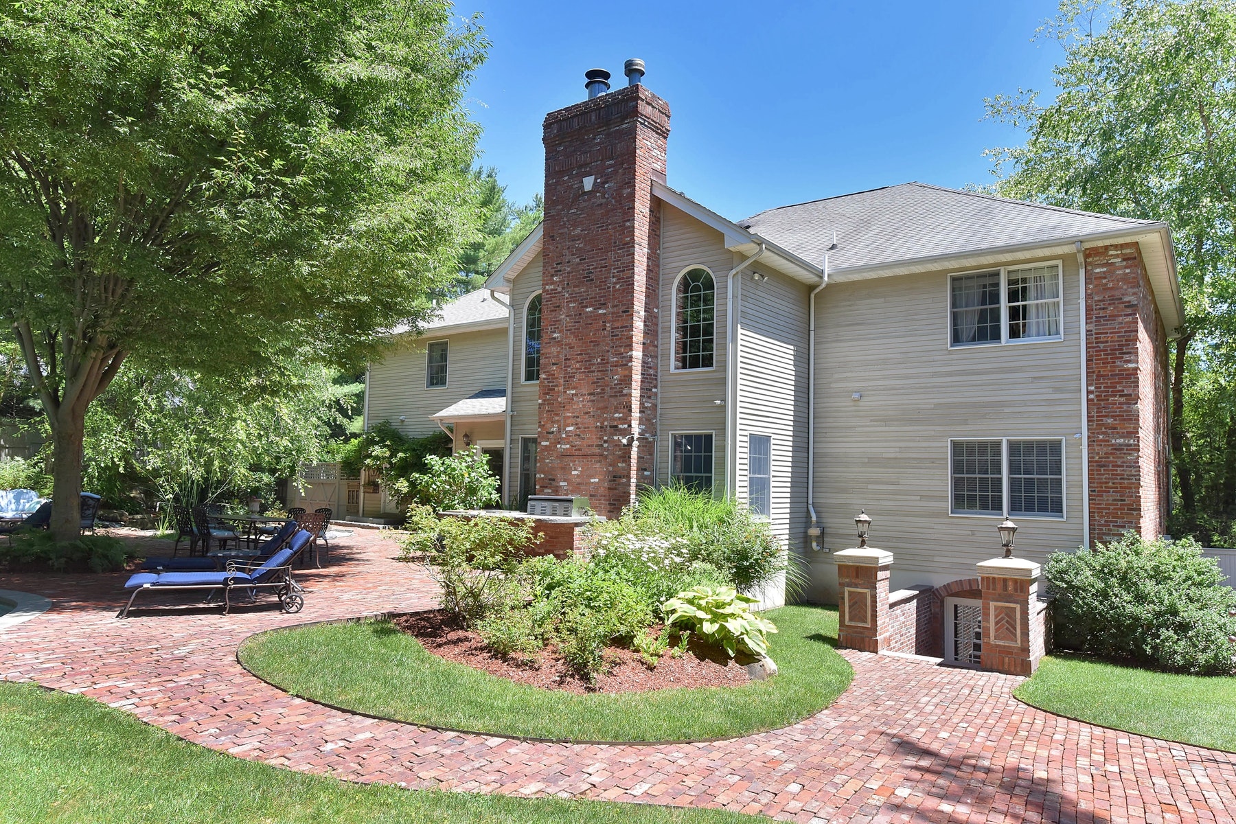 301 Feather Lane 