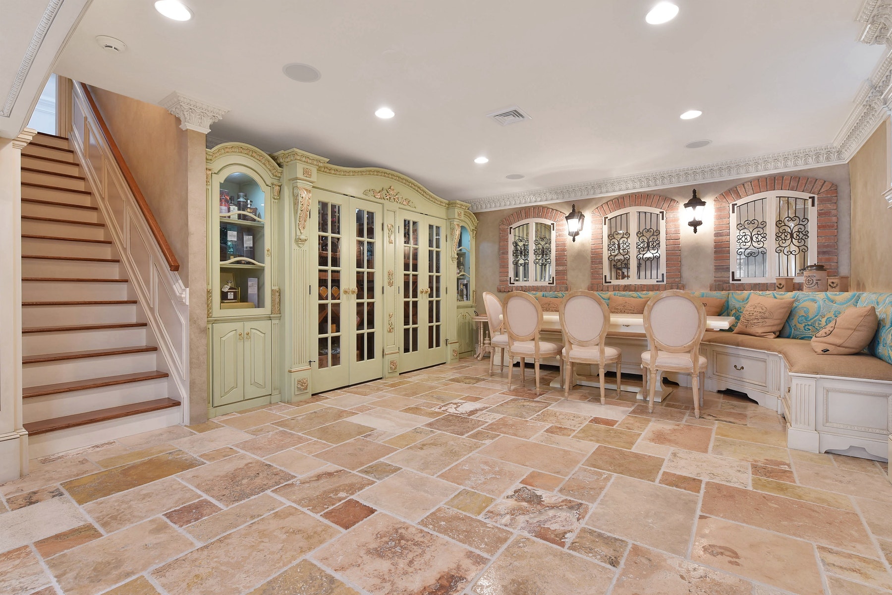 301 Feather Lane 