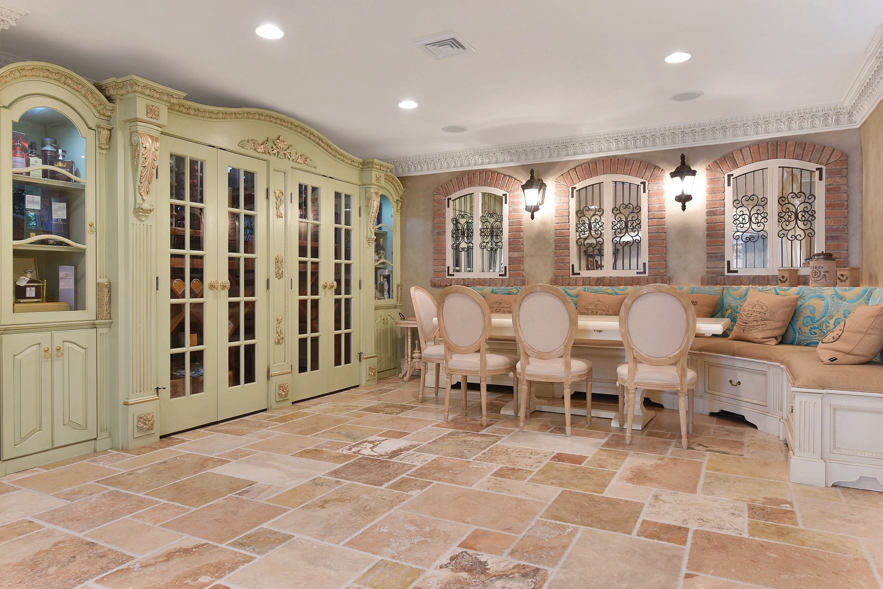 301 Feather Lane 