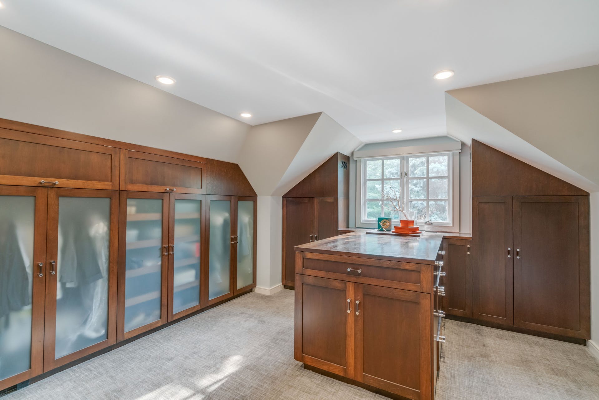 1 Powder Hill Road 