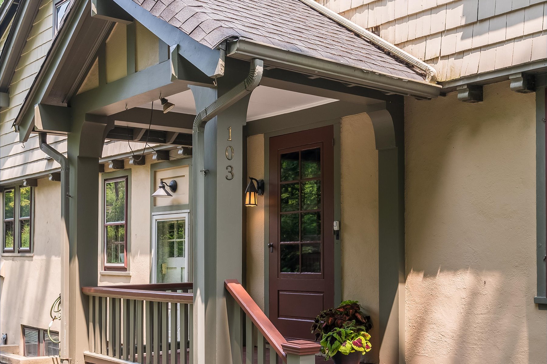 103 Lorraine Avenue 