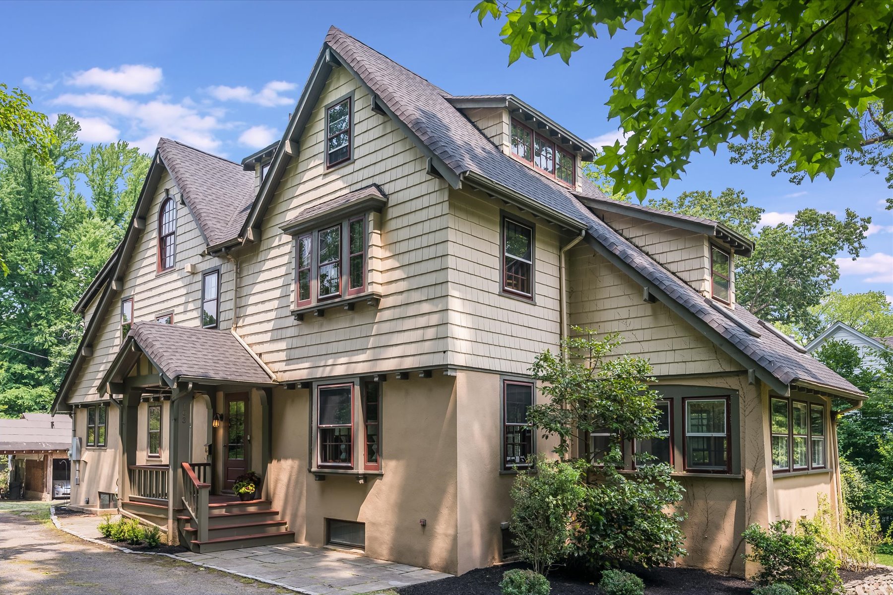 103 Lorraine Avenue 