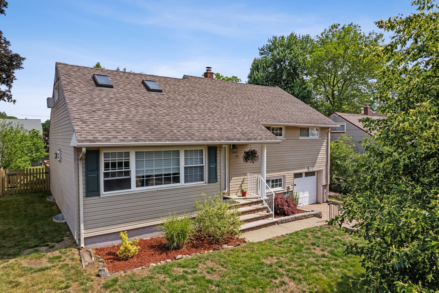 23 Carol Place 