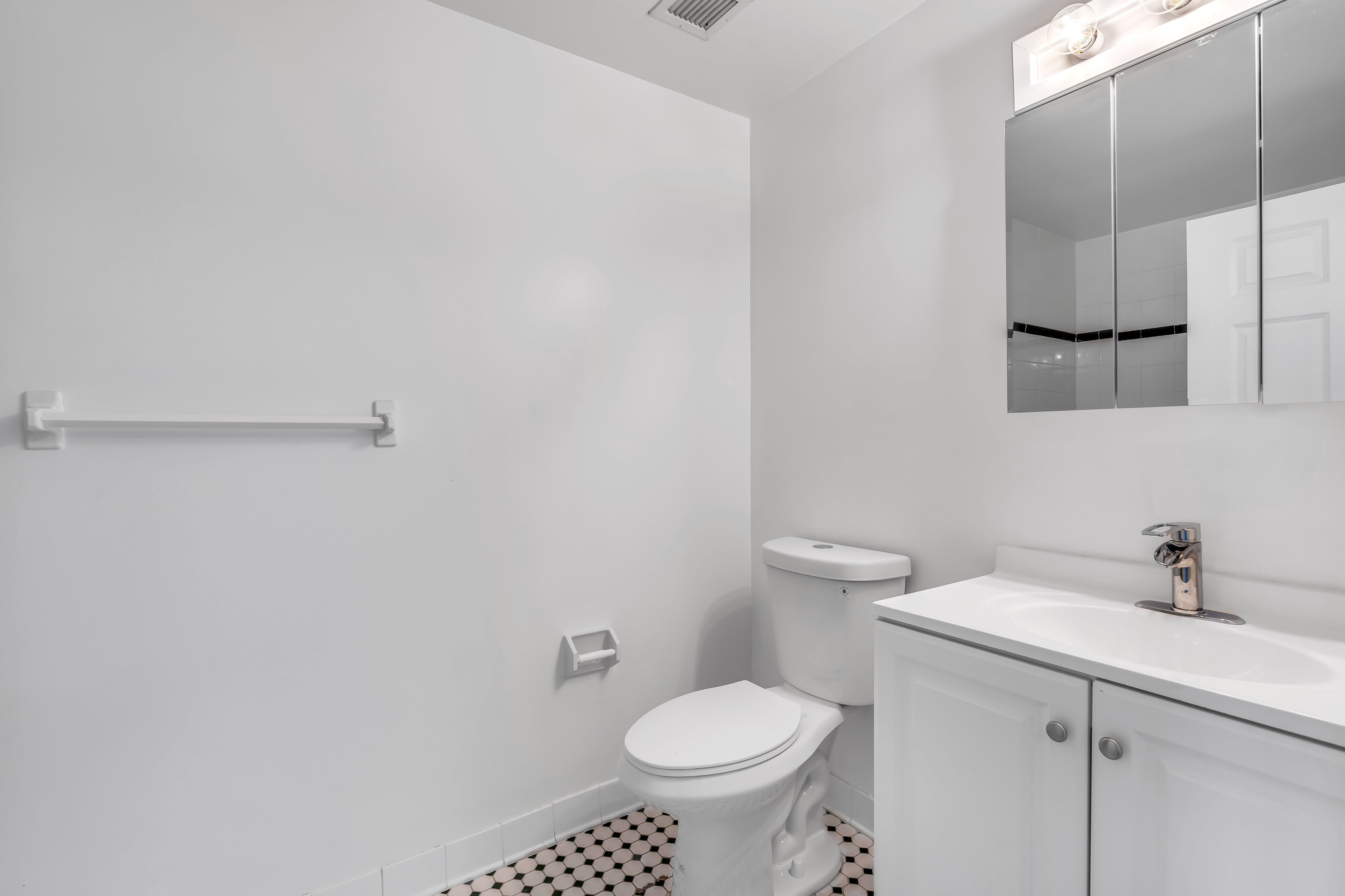 100 Old Palisade Road Unit# #3305
