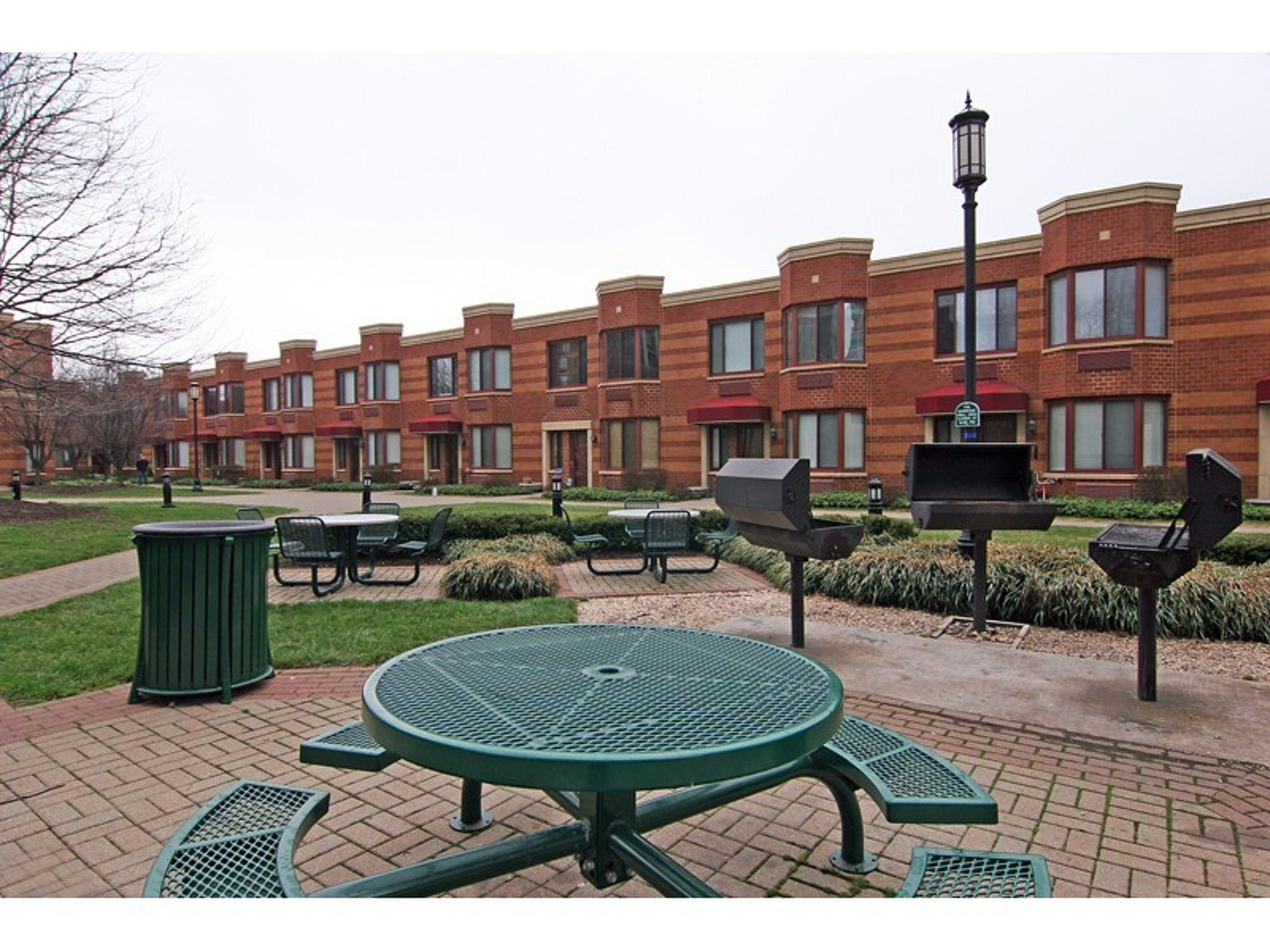 100 Old Palisade Road Unit# #3305