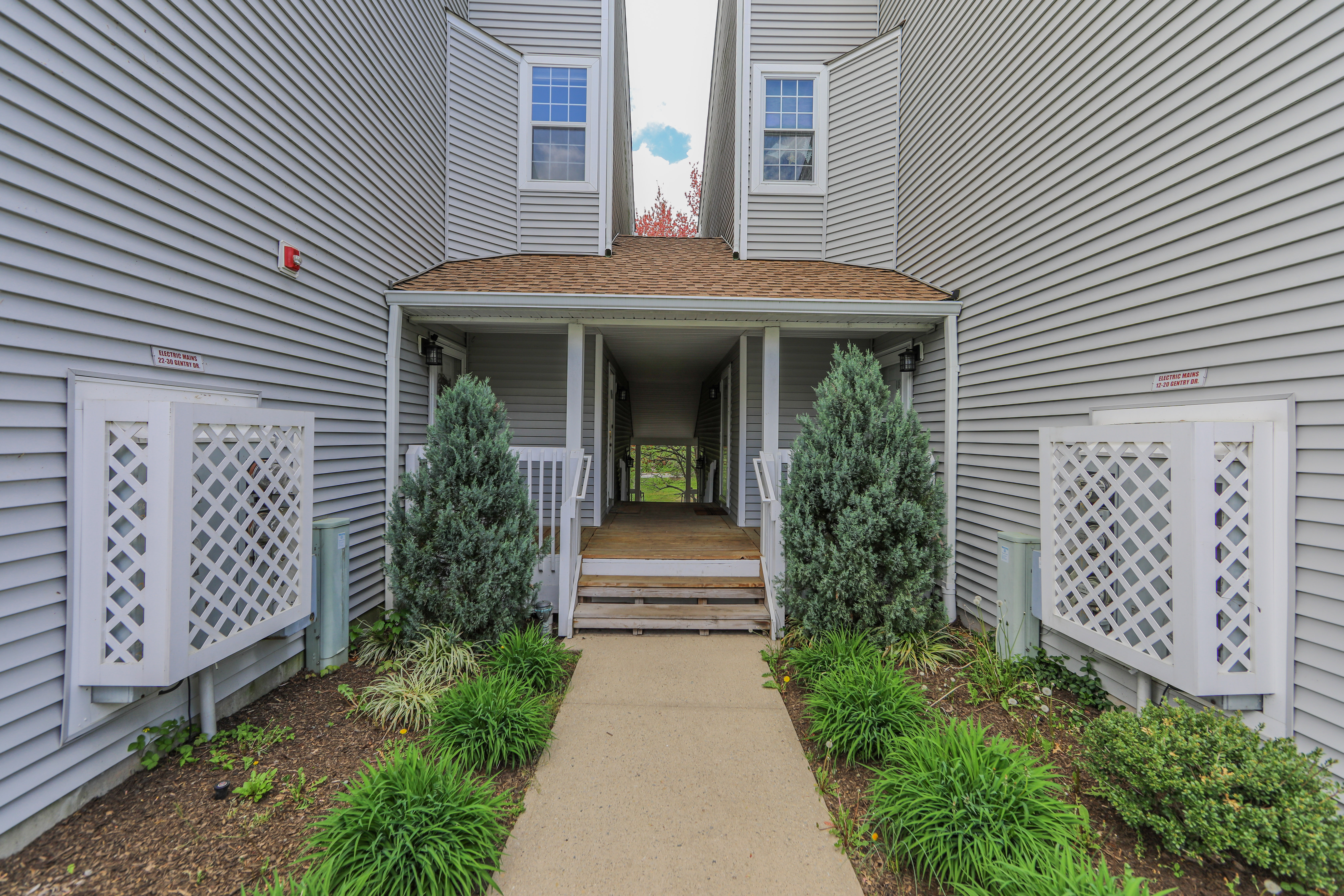 14 Gentry Dr 