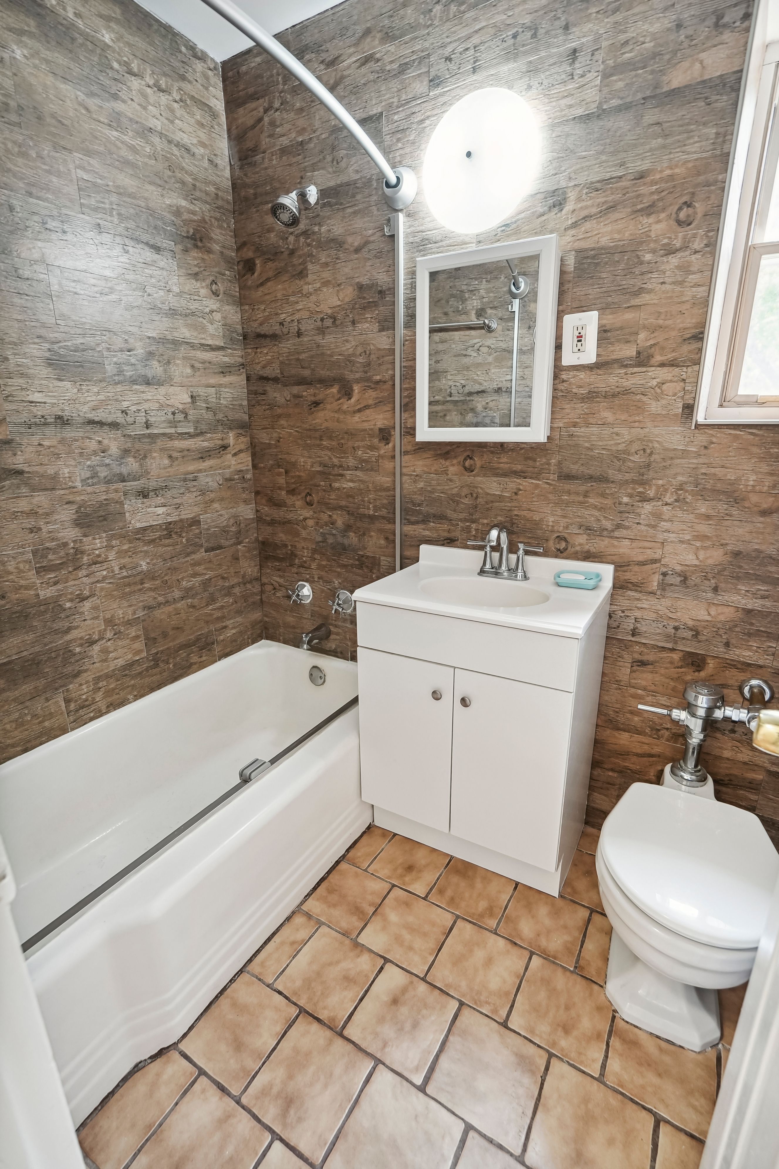 2345 Linwood Avenue Unit# 3D