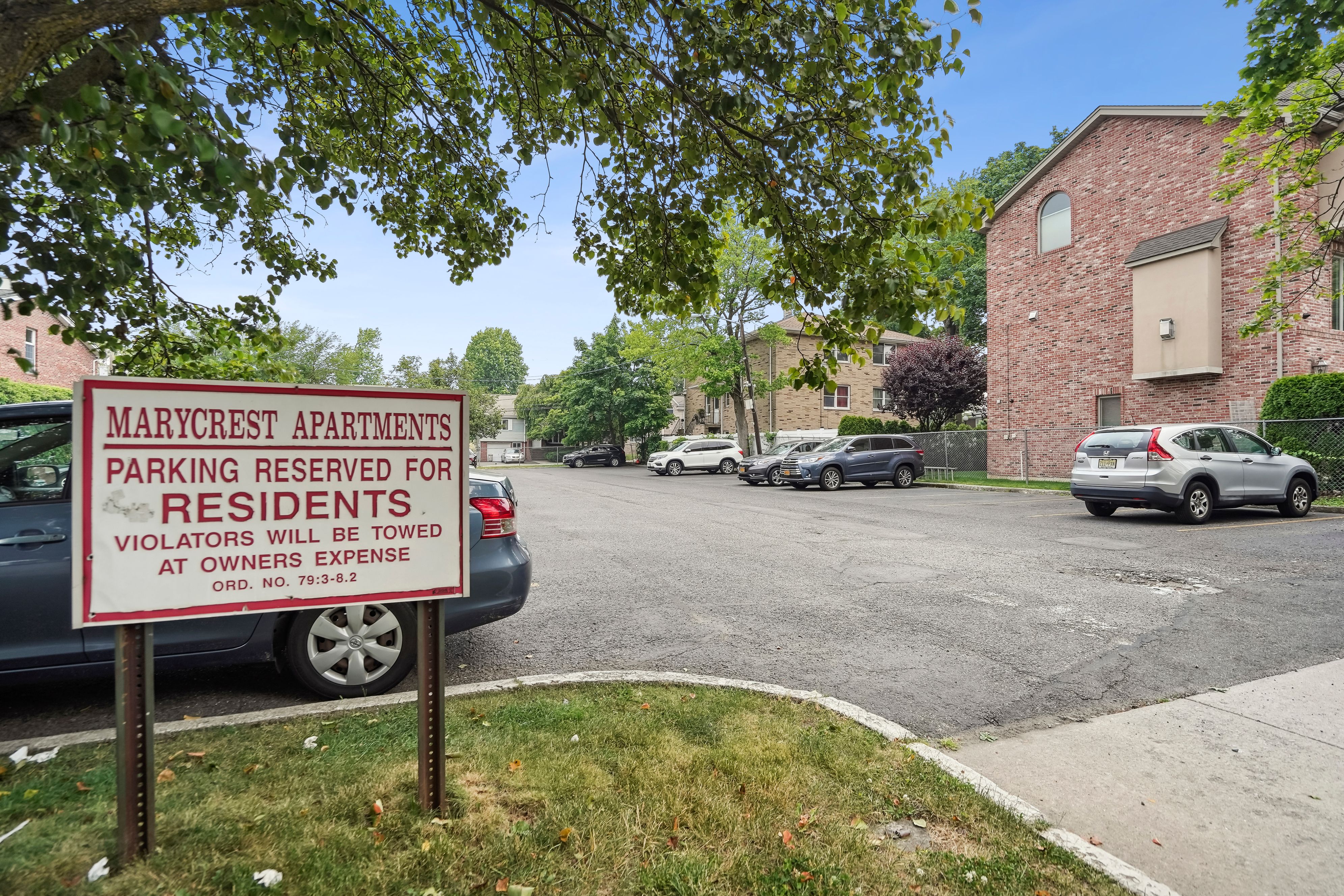 2345 Linwood Avenue Unit# 3D