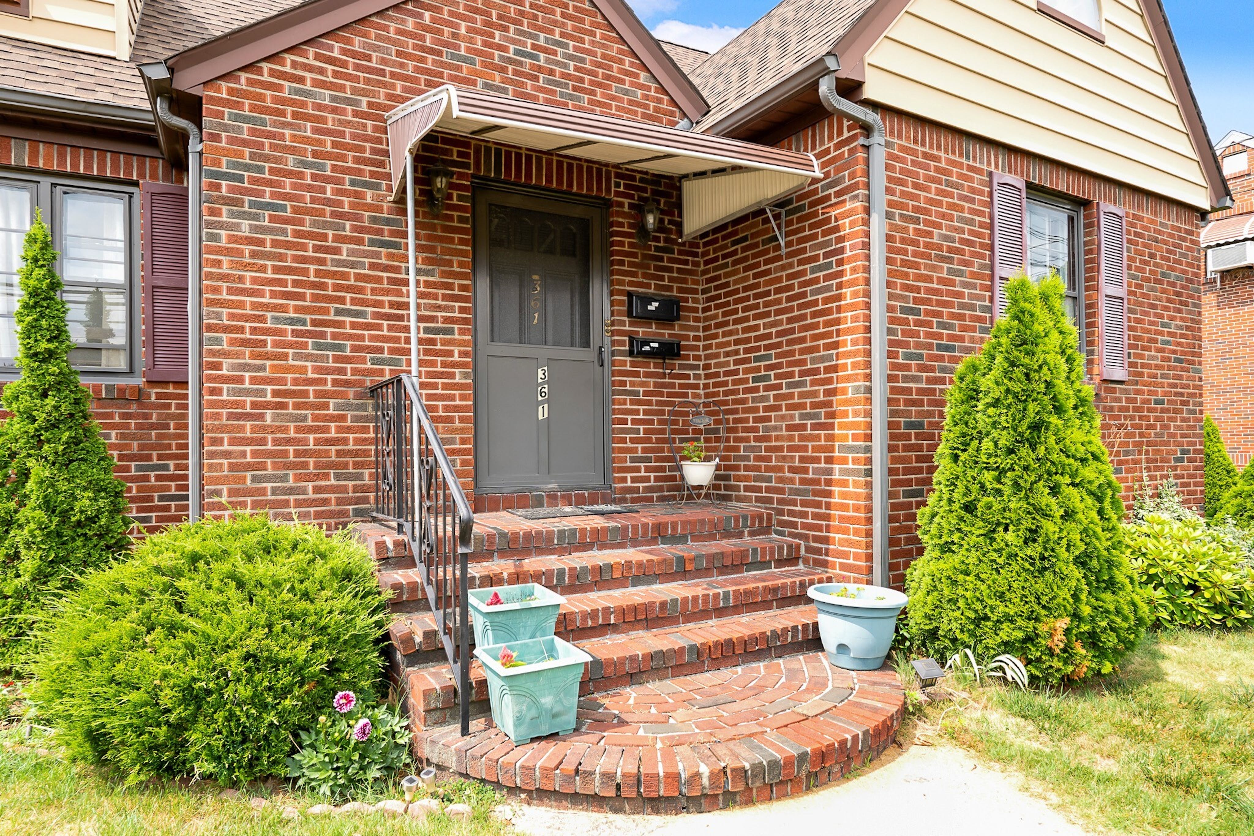 361 Outwater Lane 