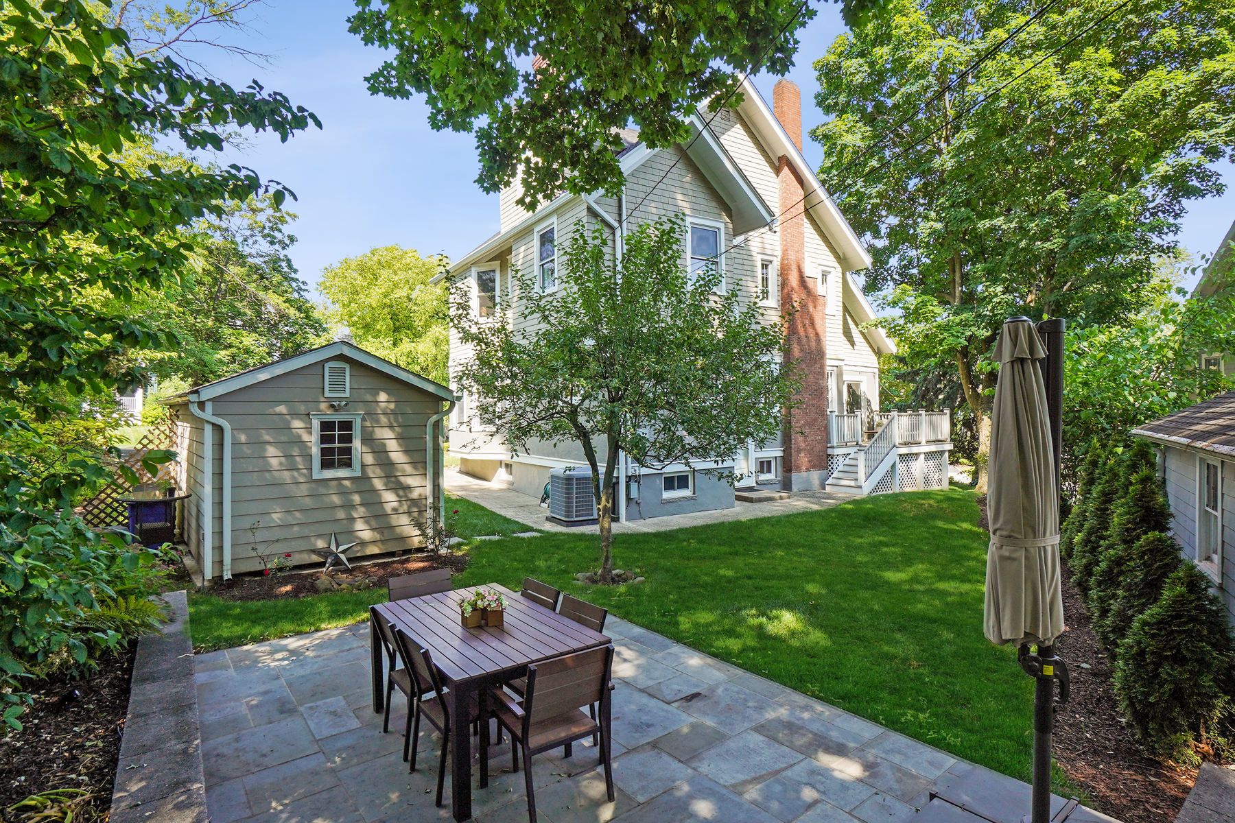 21 Appleton Road 