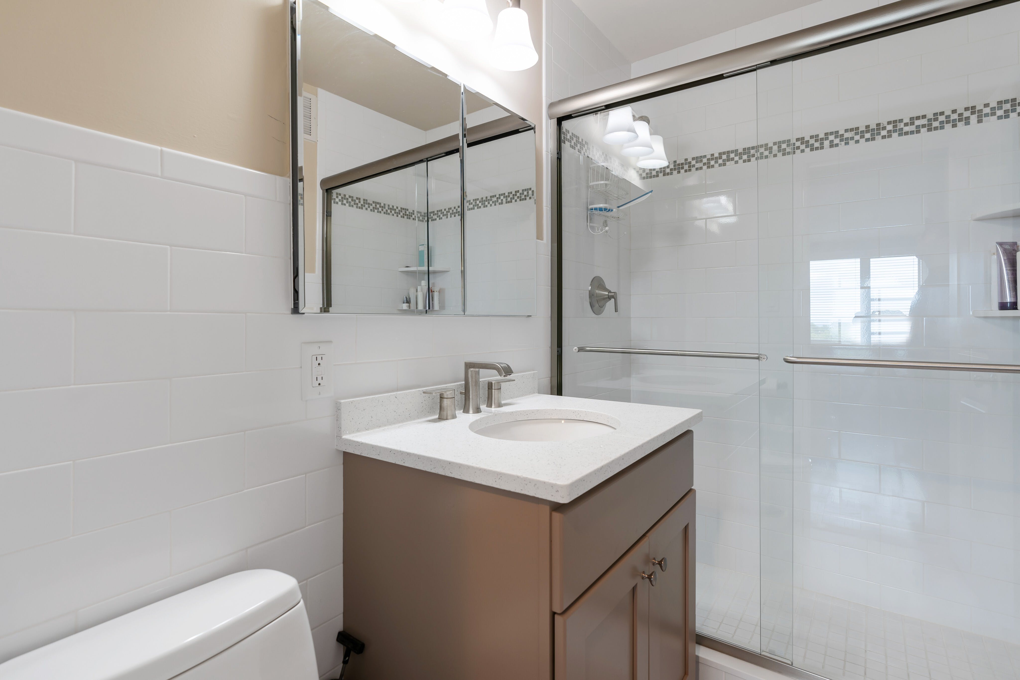 2000 Linwood Avenue Unit# 8A