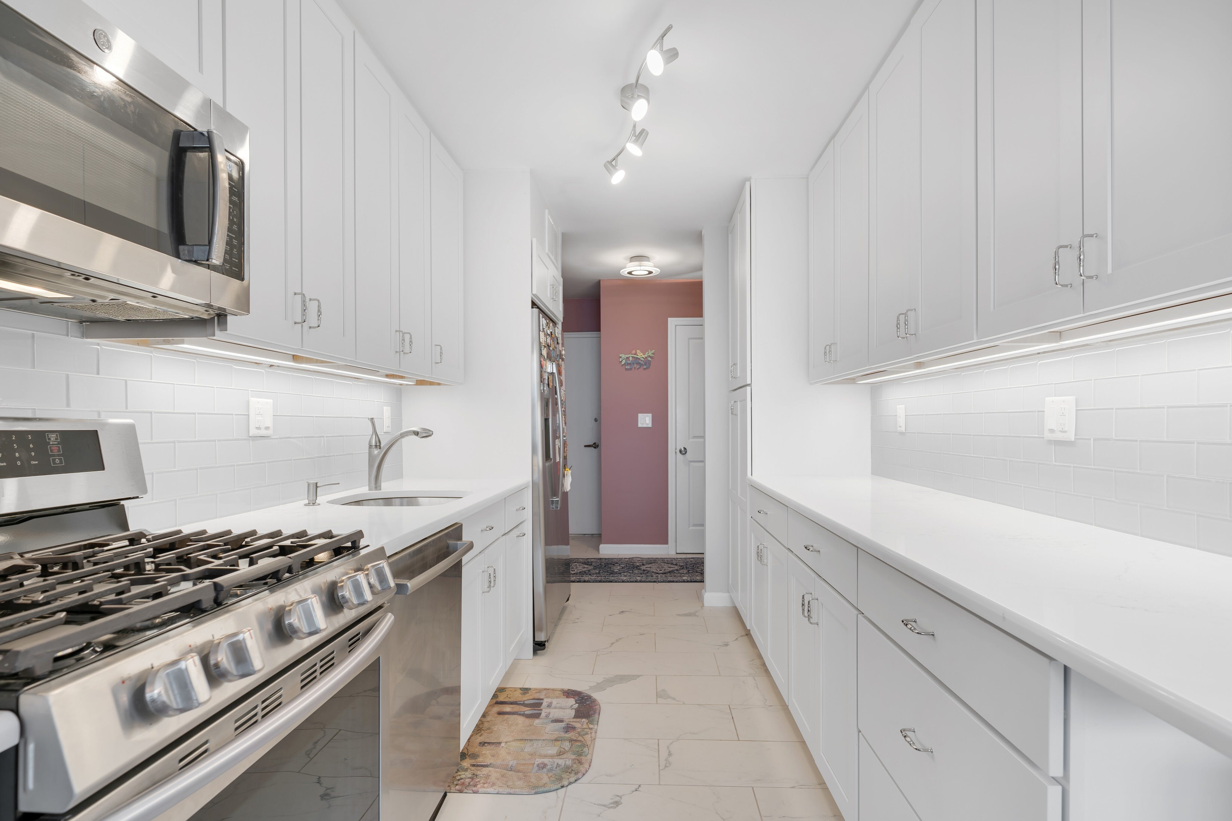 2000 Linwood Avenue Unit# 8A