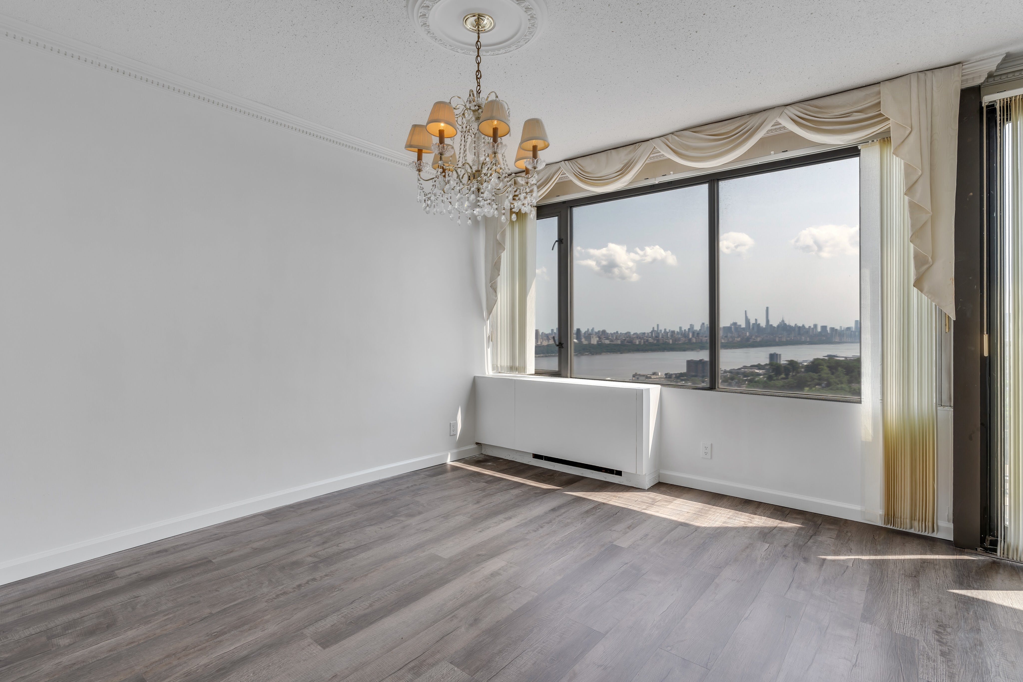 5 Horizon Road, #1907 