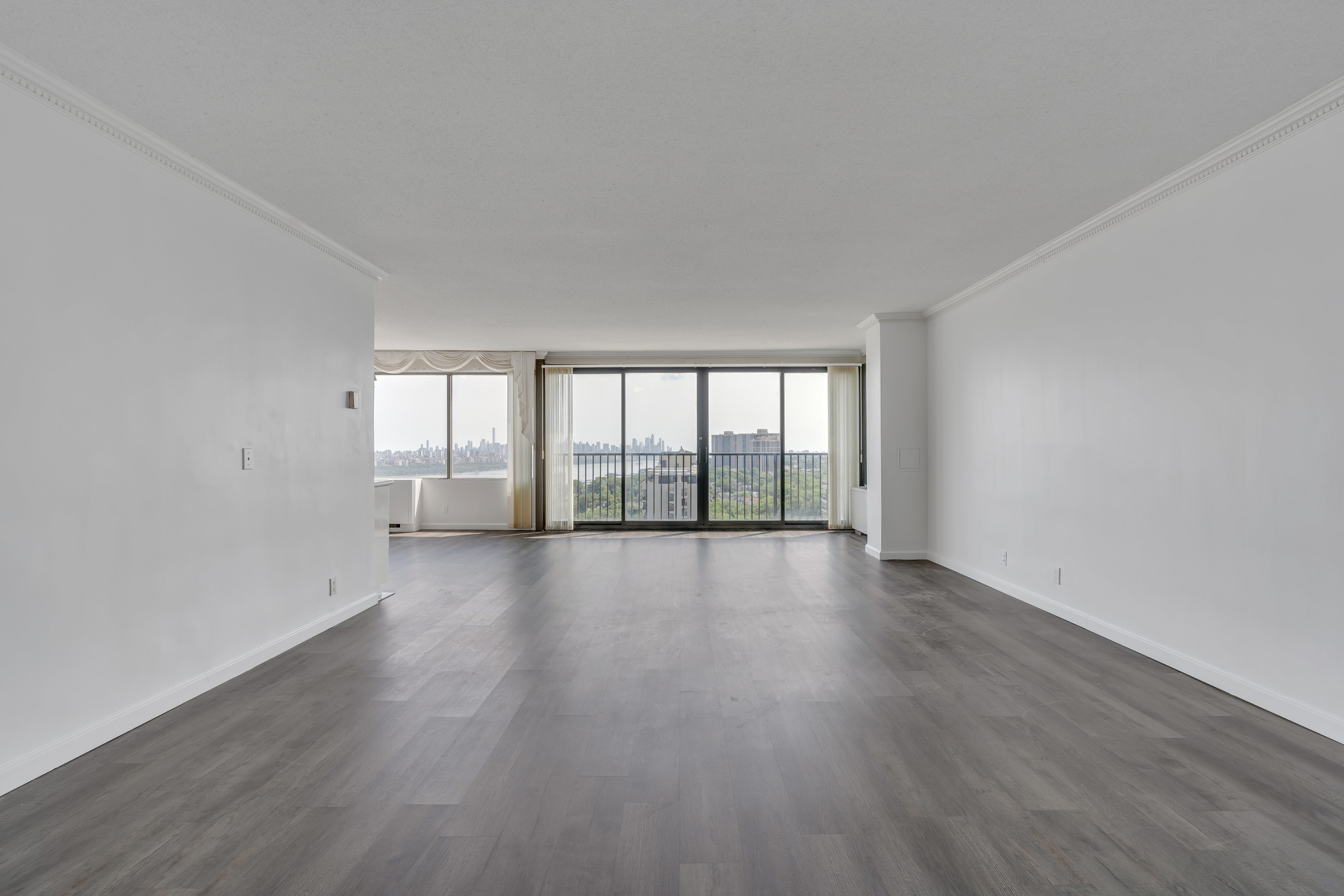 5 Horizon Road, #1907 