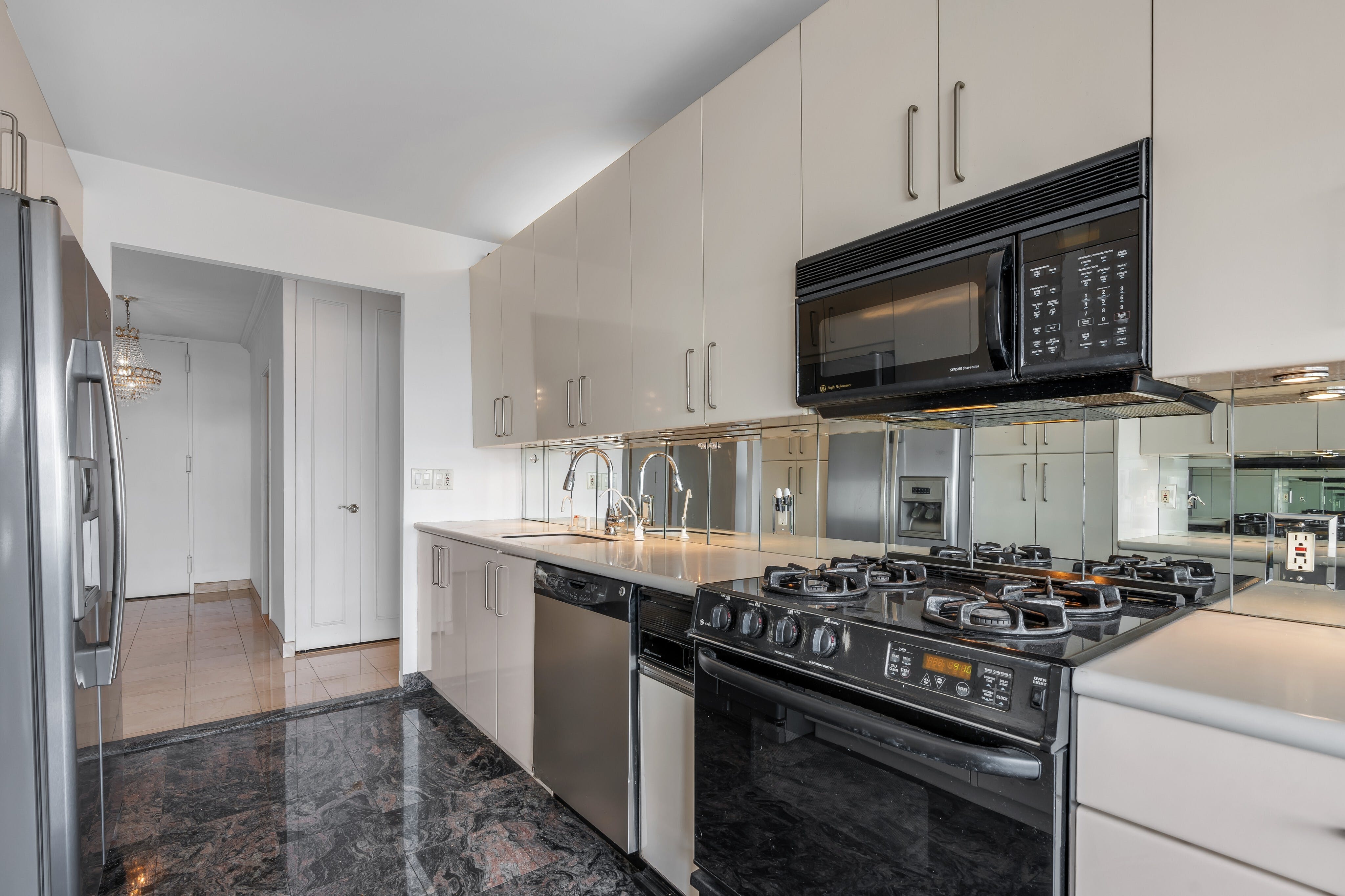 5 Horizon Road, #1907 