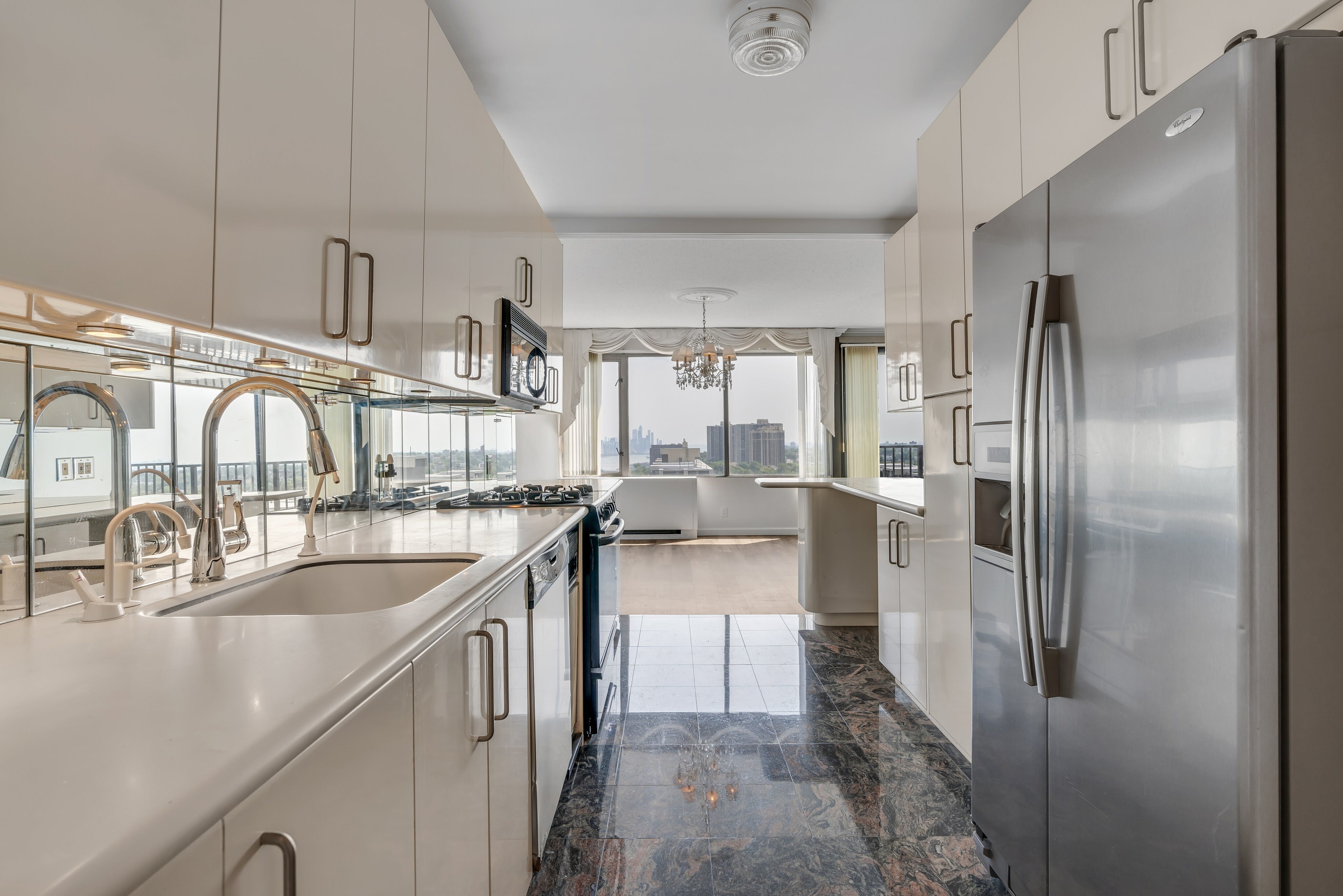 5 Horizon Road, #1907 