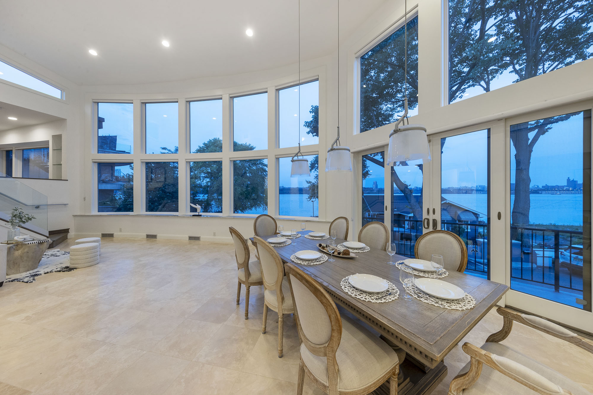 10 Shore Road