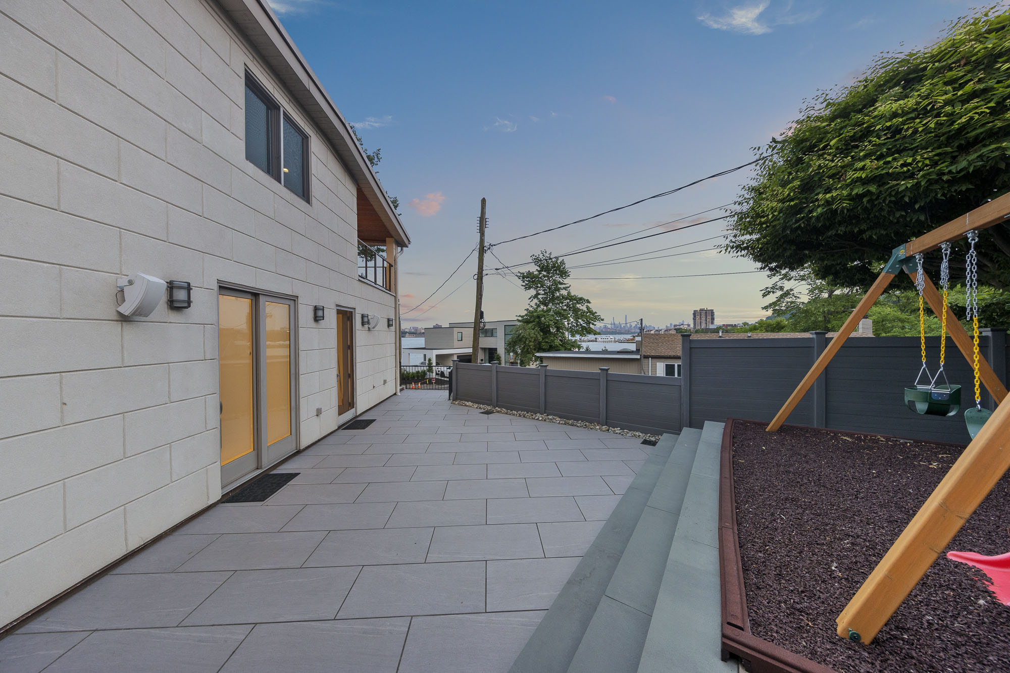10 Shore Road